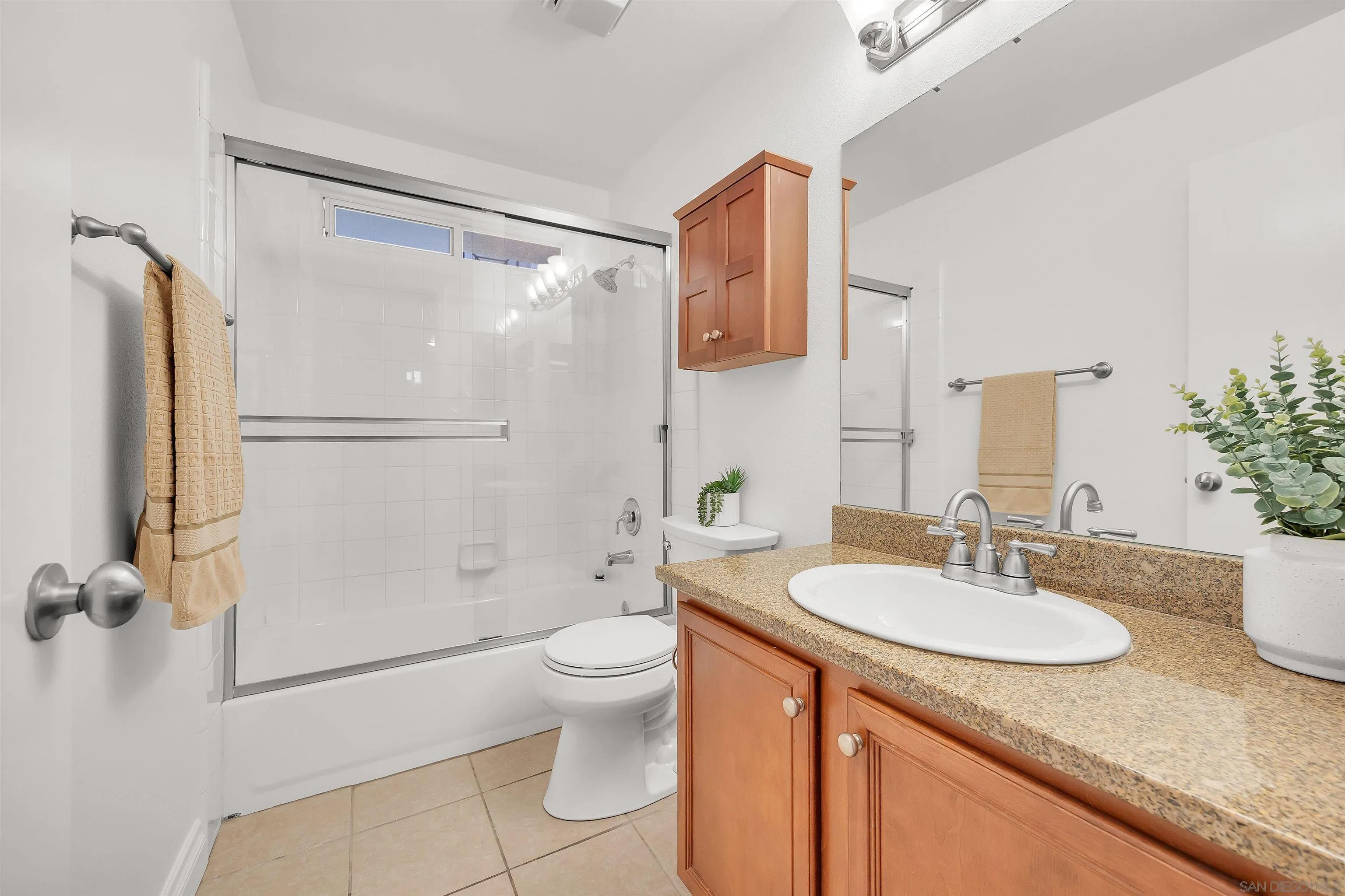 Photo #12: 260020549 Listing: Photo #12