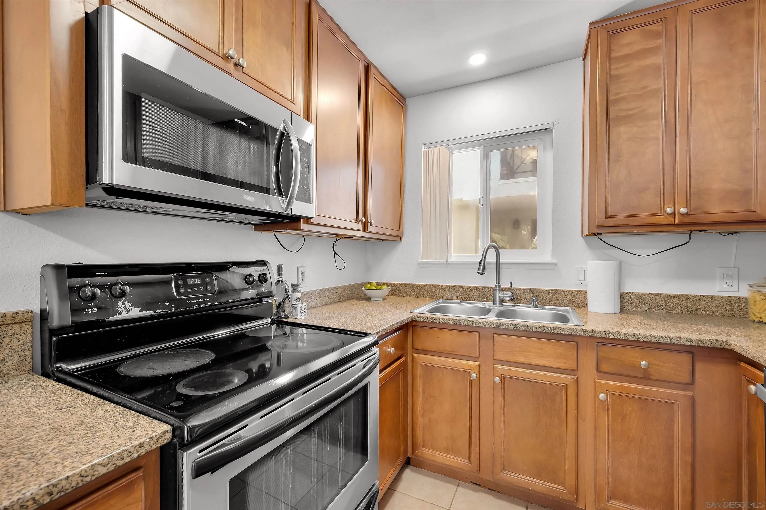 Photo #8: 260020549 Listing: Photo #8