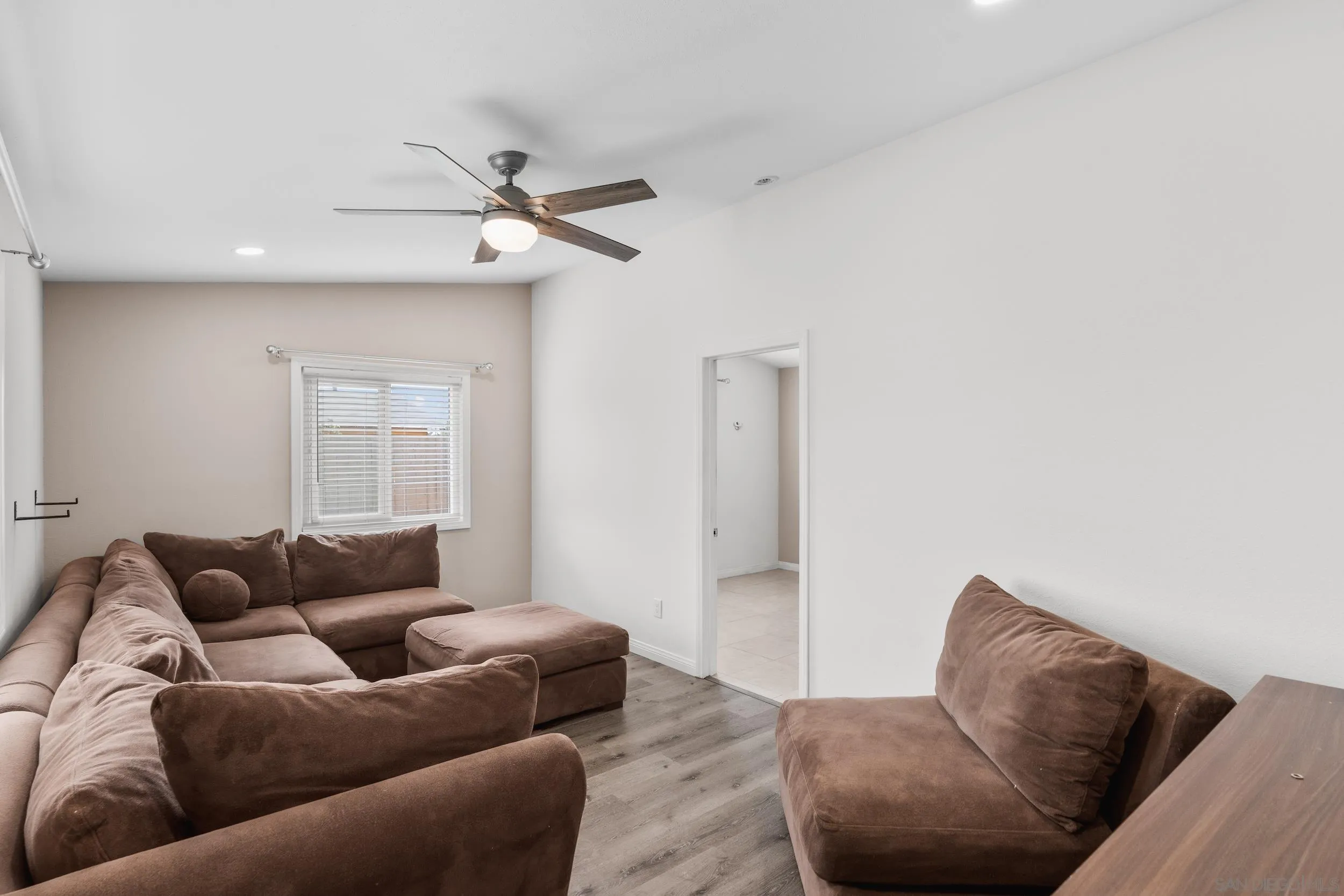 https://cdn.realtyfeed.com/cdn/127/260020557/09d65e46f0863fd03125aca527da6172.webp
