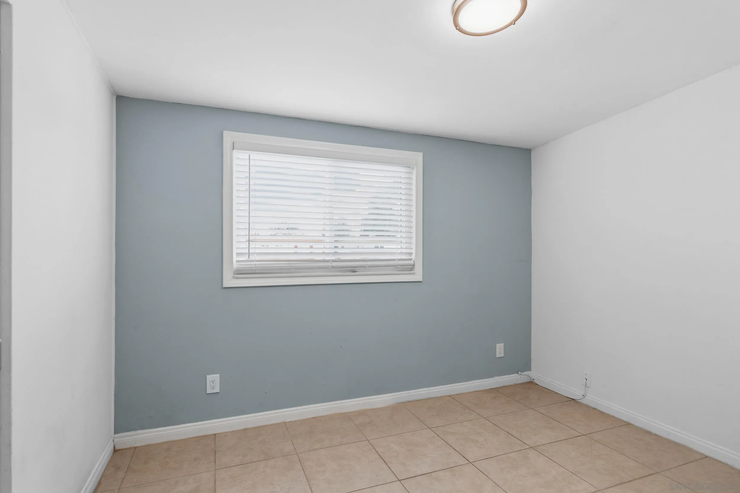 https://cdn.realtyfeed.com/cdn/127/260020557/1878f4ecb8632f9b72cc16199bcd350e.webp