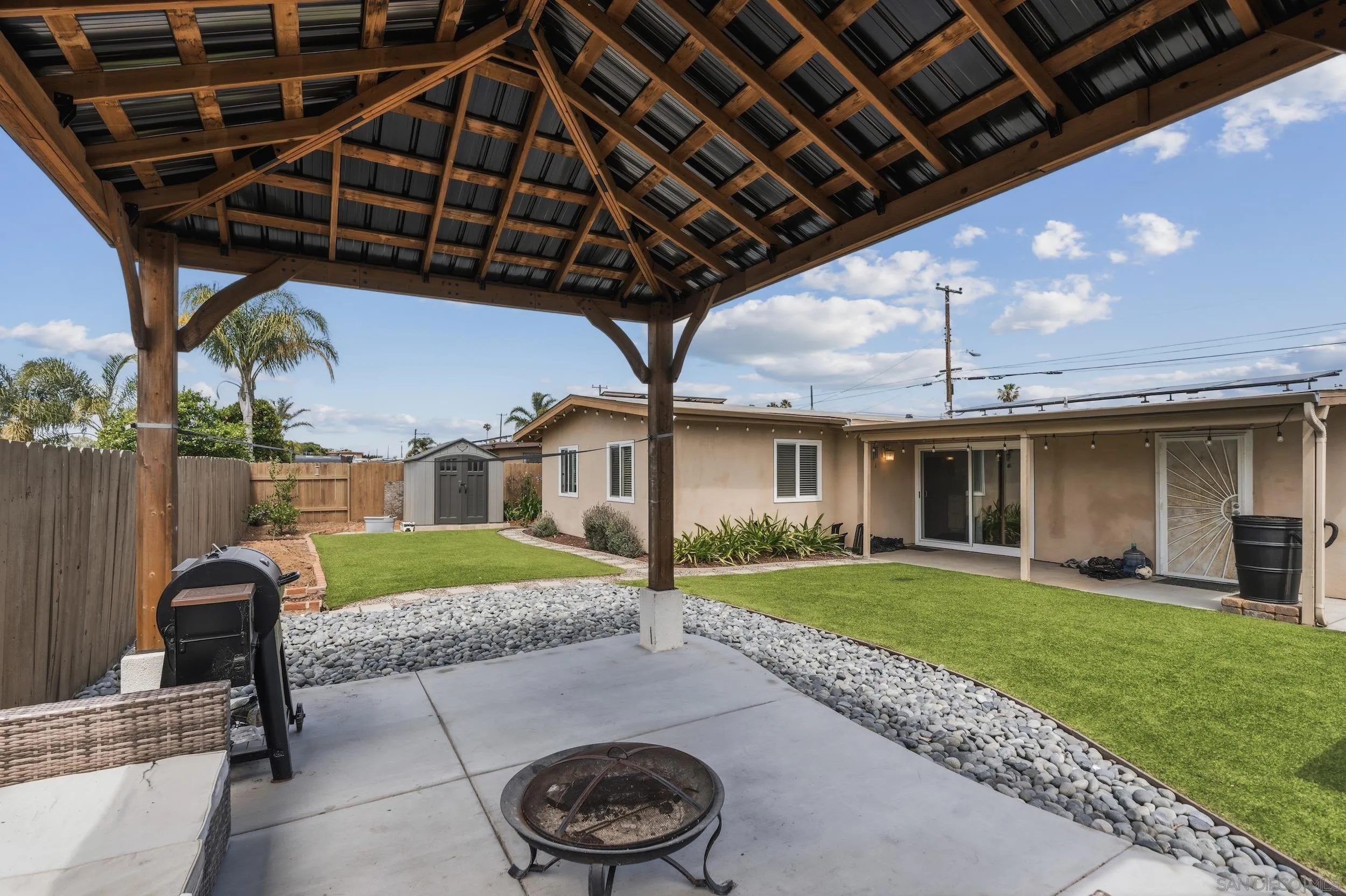 https://cdn.realtyfeed.com/cdn/127/260020557/fb604c26e0dd5868c2476a934c0f8243.webp