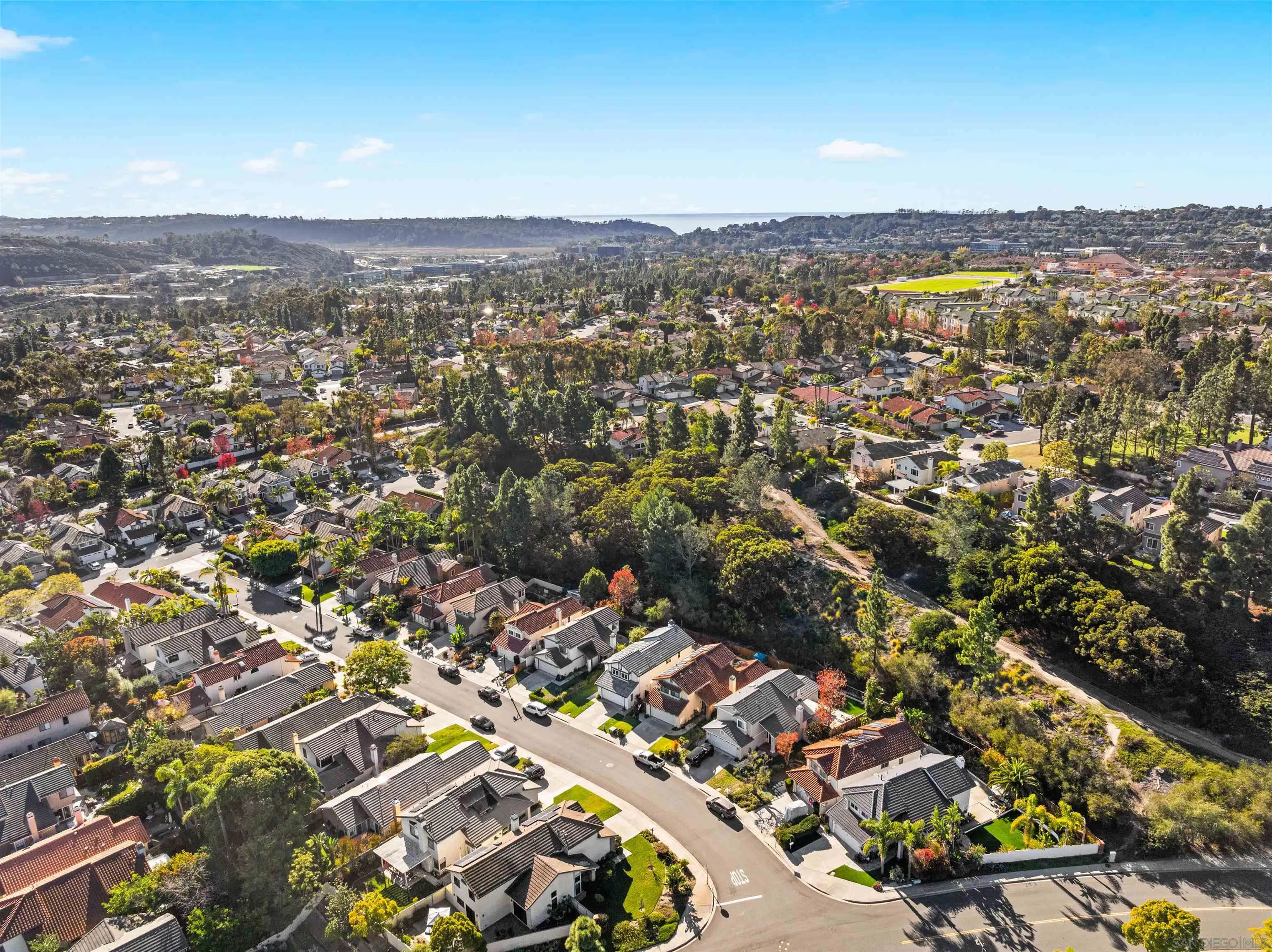https://cdn.realtyfeed.com/cdn/127/260020559/2923806252d470d4b2df6fac60dc75bc.webp