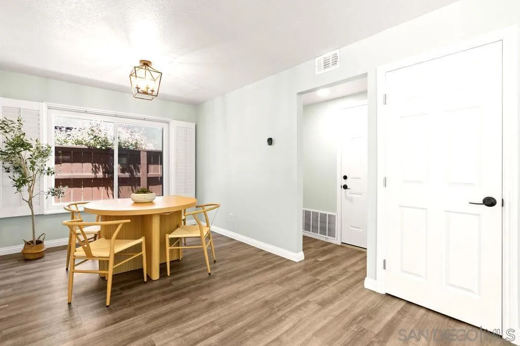 https://cdn.realtyfeed.com/cdn/127/260020559/85a38dc116abc716c13355d0f401acc6.webp