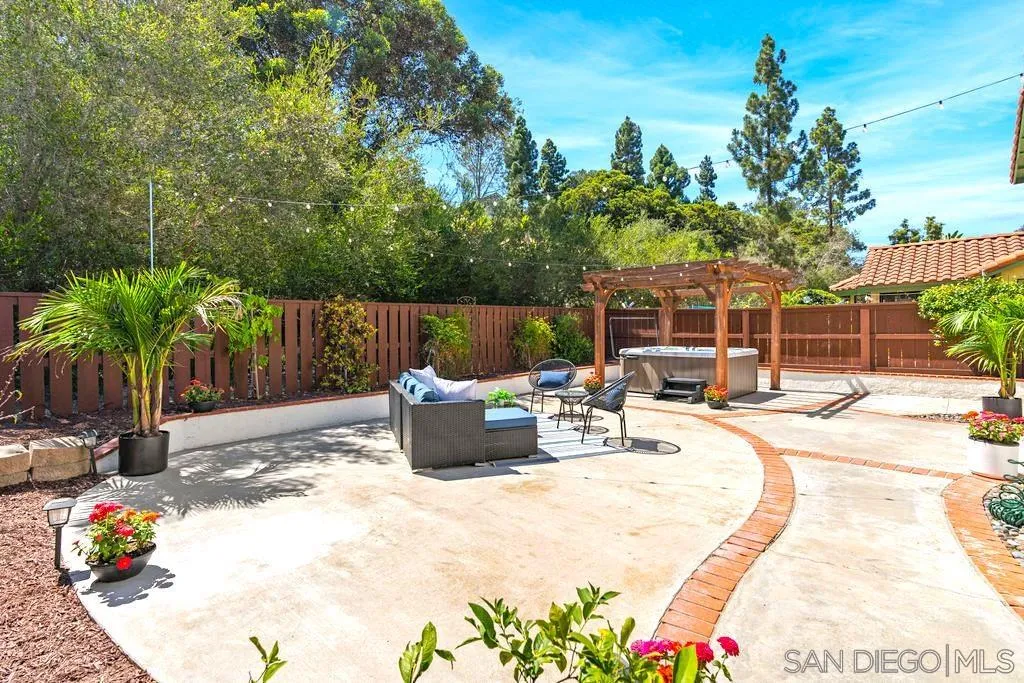 https://cdn.realtyfeed.com/cdn/127/260020559/b2b11ccade6e0bb3cc476e0f3c6e8852.webp
