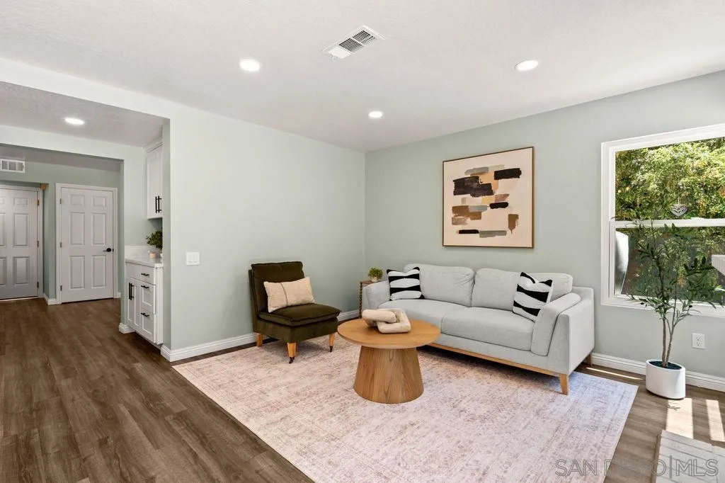 https://cdn.realtyfeed.com/cdn/127/260020559/ee6d420440cba914147629ab024b0a78.webp