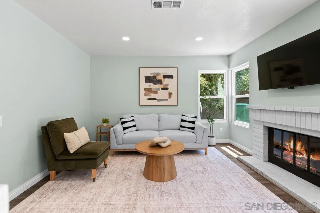 https://cdn.realtyfeed.com/cdn/127/260020559/f03150851b5c7f657866e6e08514b7a0.webp