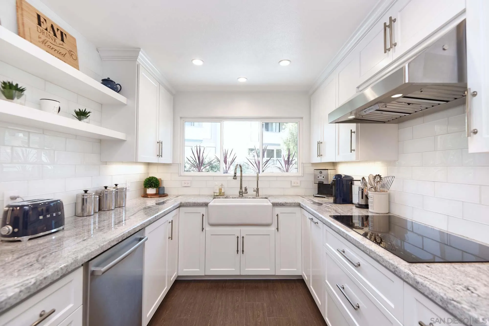 Photo #8: 260020567 Listing: Photo #8