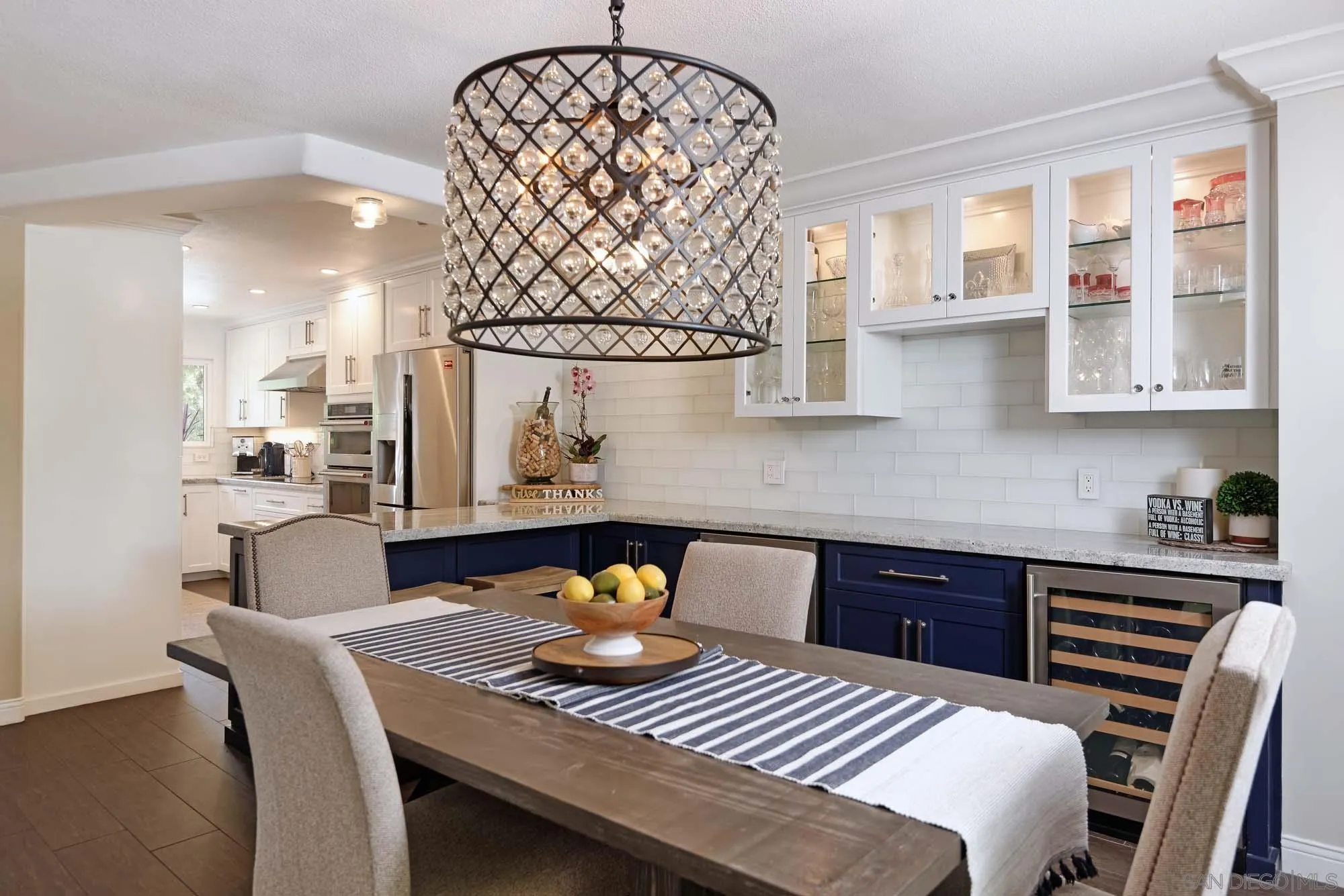 Photo #6: 260020567 Listing: Photo #6