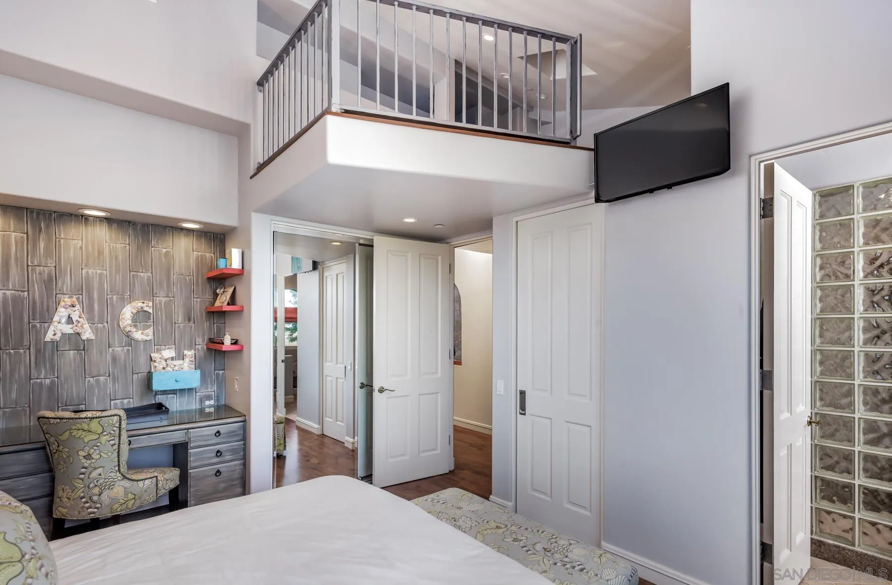 https://cdn.realtyfeed.com/cdn/127/260020568/6438cc1de4871c9a886a84e0ac7673e9.webp