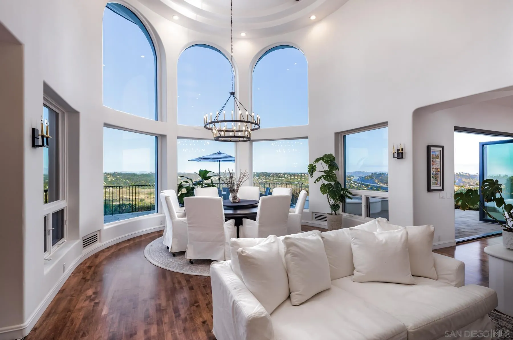 https://cdn.realtyfeed.com/cdn/127/260020568/65dbe4dec6ecca5b1f80d9504b89dc50.webp