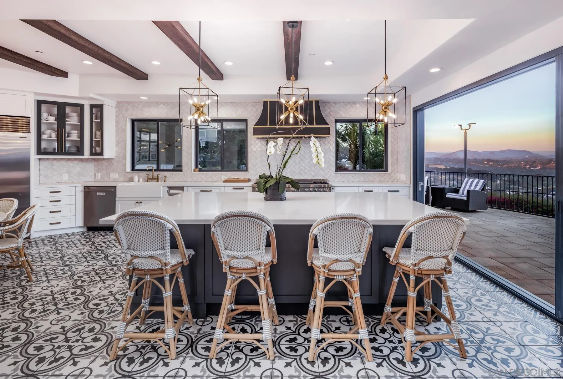 https://cdn.realtyfeed.com/cdn/127/260020568/c3a943e18ac9842e8bbc4c5d693acd53.webp