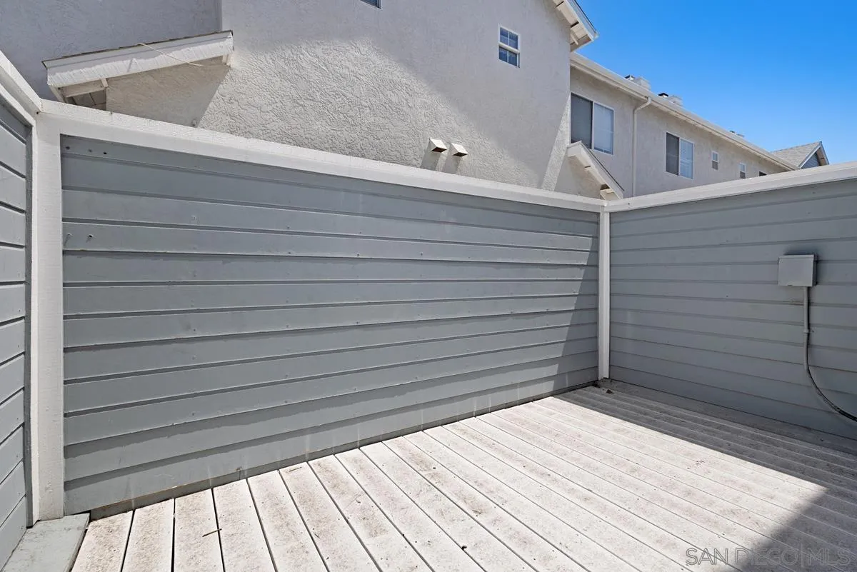 https://cdn.realtyfeed.com/cdn/127/260020571/9092800d9ea2b38bc5aab16d751411b1.webp