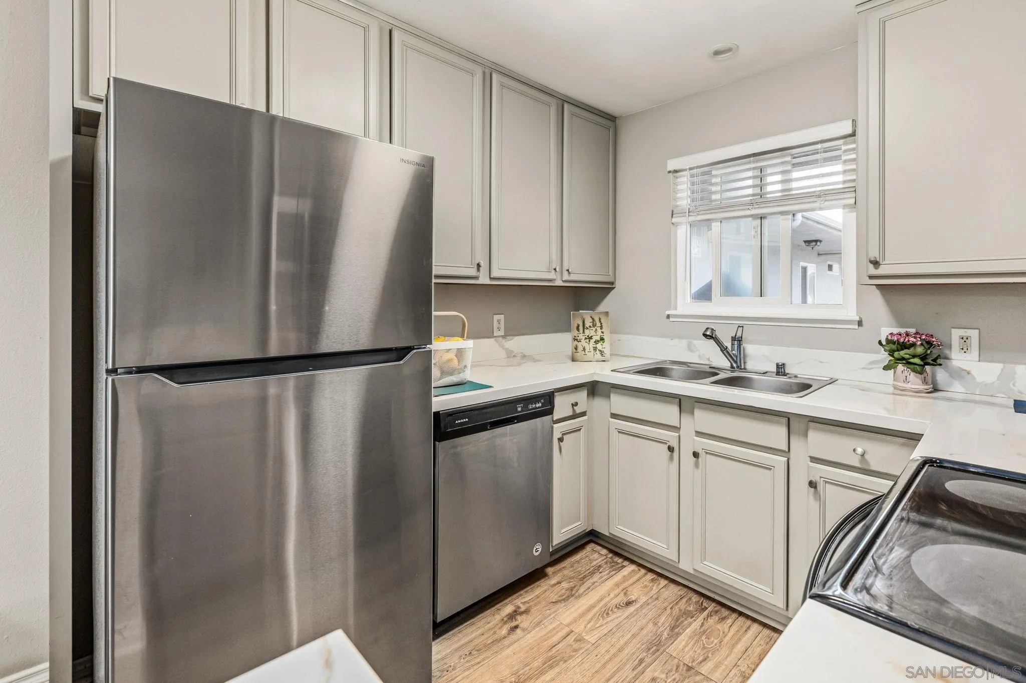 1756 Essex St. Unit 311, San Diego, CA 92103 - Photo 4 of 17, San Diego, CA
