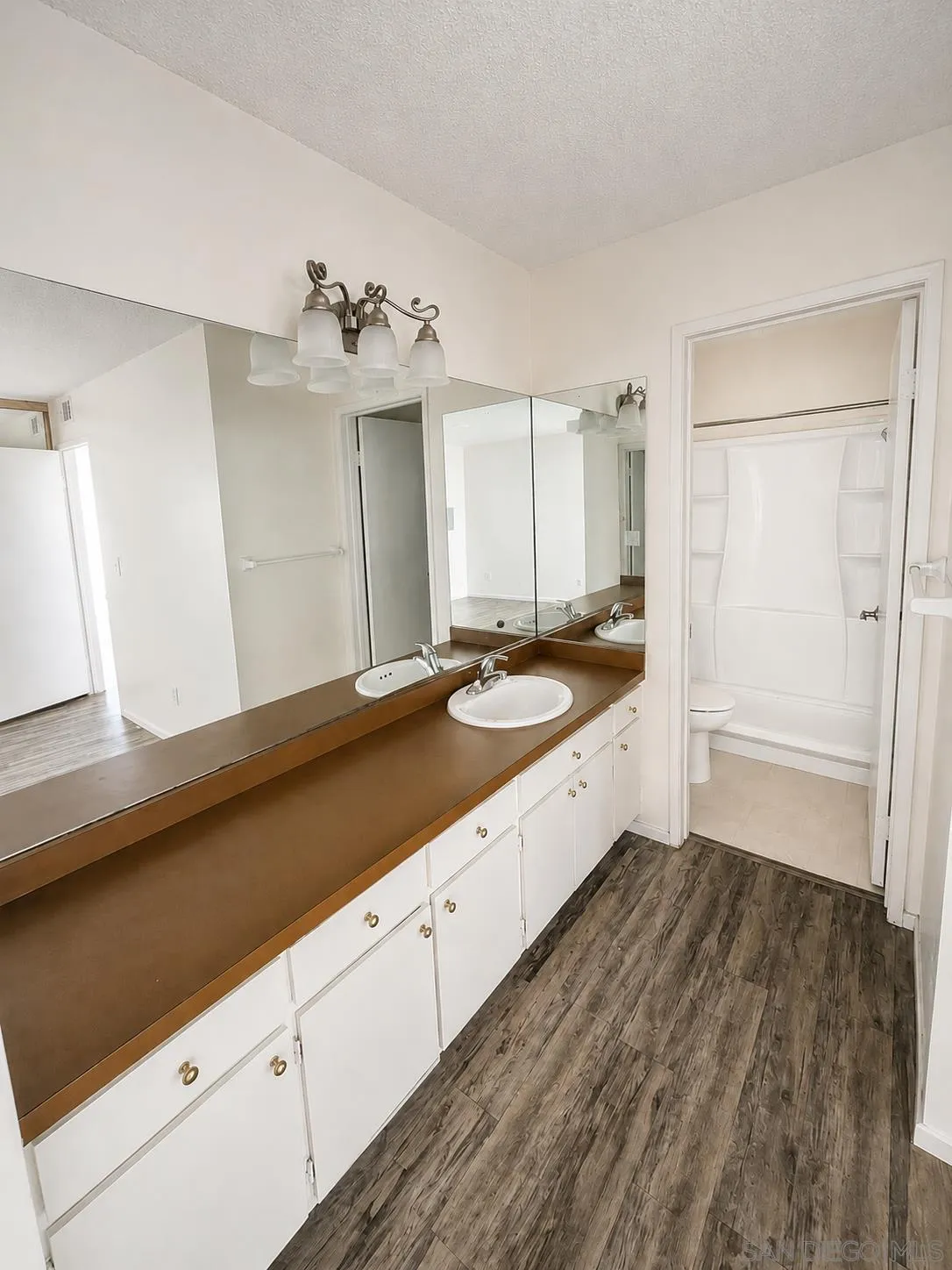 Photo #29: 260020578 Listing: Photo #29