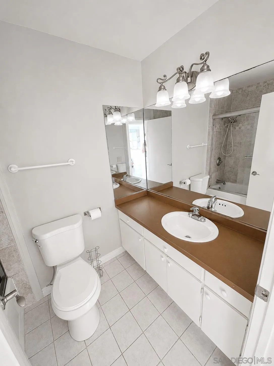 Photo #28: 260020578 Listing: Photo #28