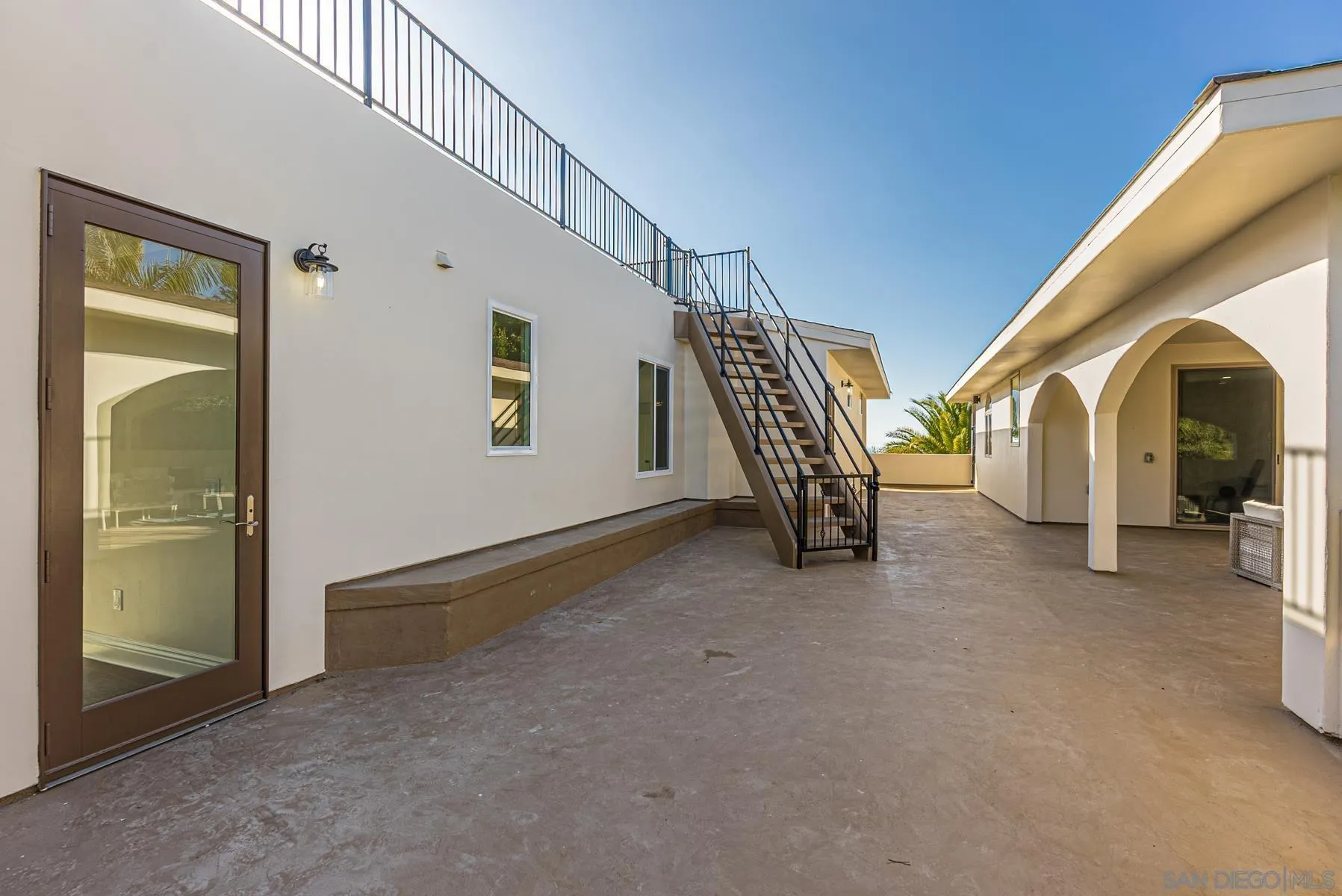 https://cdn.realtyfeed.com/cdn/127/260020584/48f38eb490023402b3db173142d388ad.webp