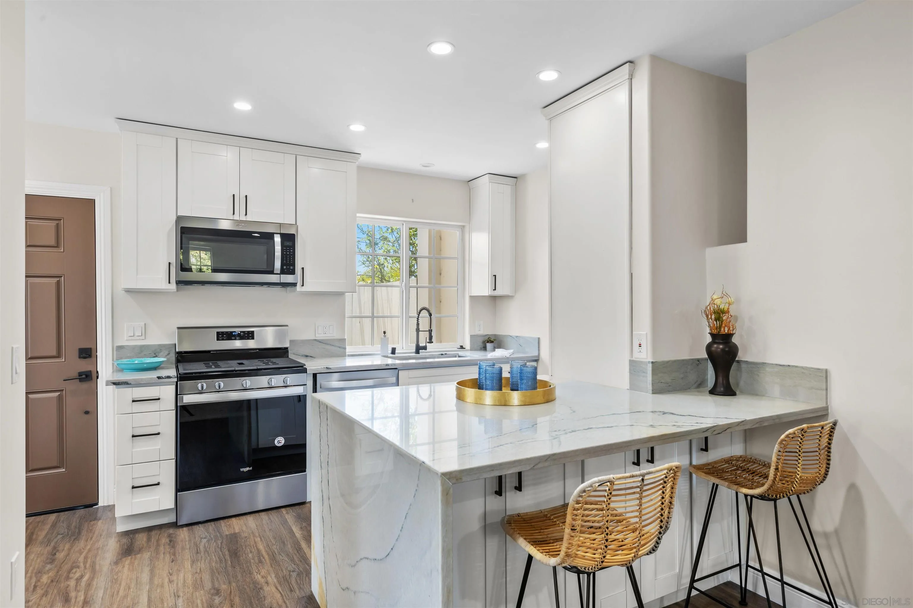 https://cdn.realtyfeed.com/cdn/127/260020584/70a962f7394508bc27aea829f2b39b79.webp