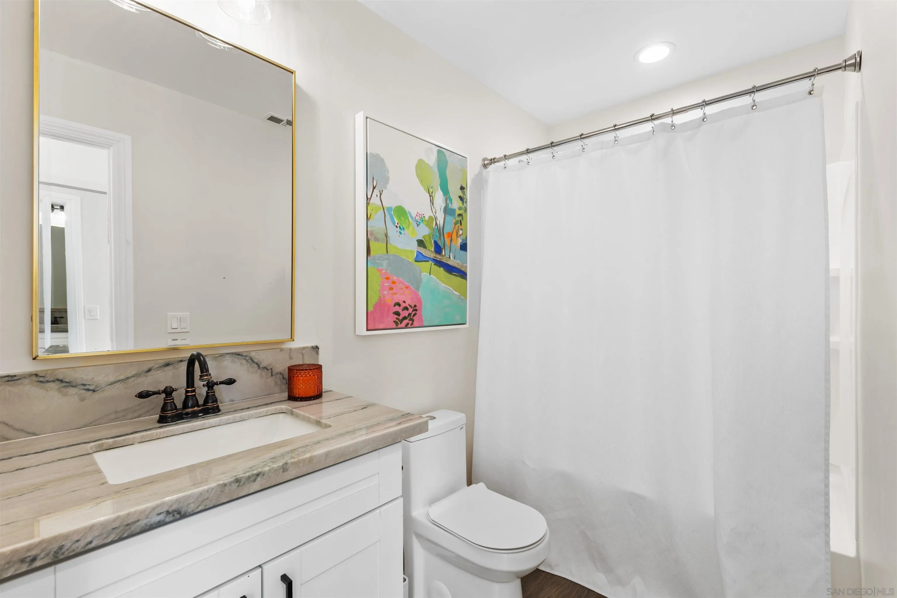 https://cdn.realtyfeed.com/cdn/127/260020584/f28600155da6f248852c70c46fad39f5.webp