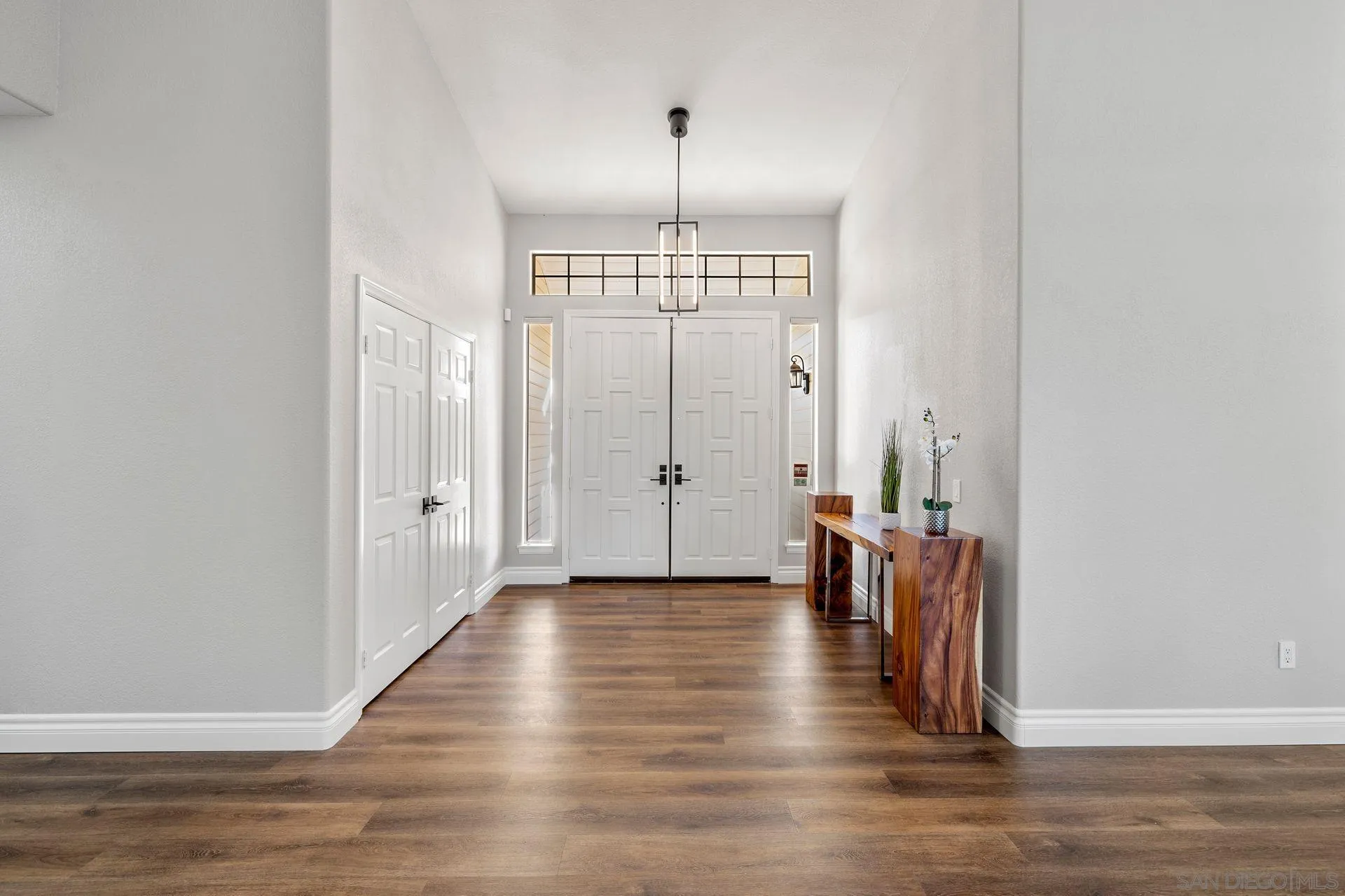 https://cdn.realtyfeed.com/cdn/127/260020586/31c28f0175eb34b02dd52b4d436a39d8.webp