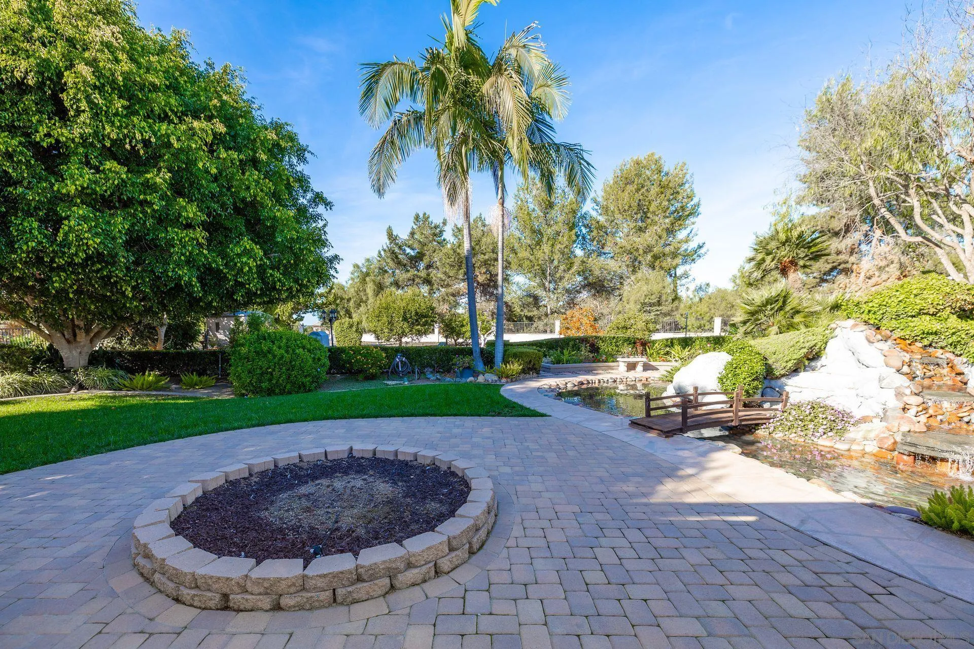 https://cdn.realtyfeed.com/cdn/127/260020586/5e3418fe4d7cb89b74f862a7f4e04727.webp