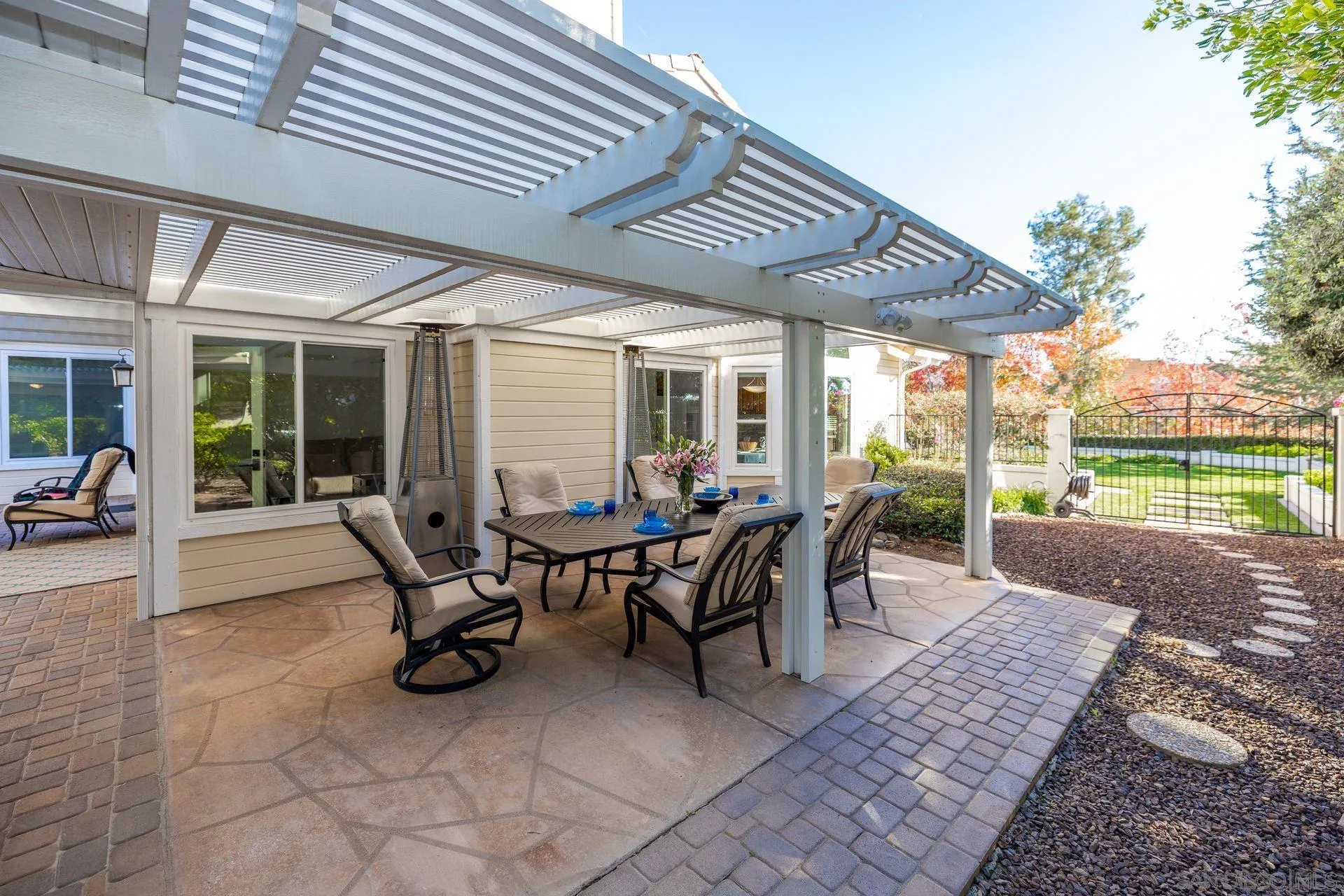 https://cdn.realtyfeed.com/cdn/127/260020586/88e7e07b47f2074076037c4fbd318d6e.webp