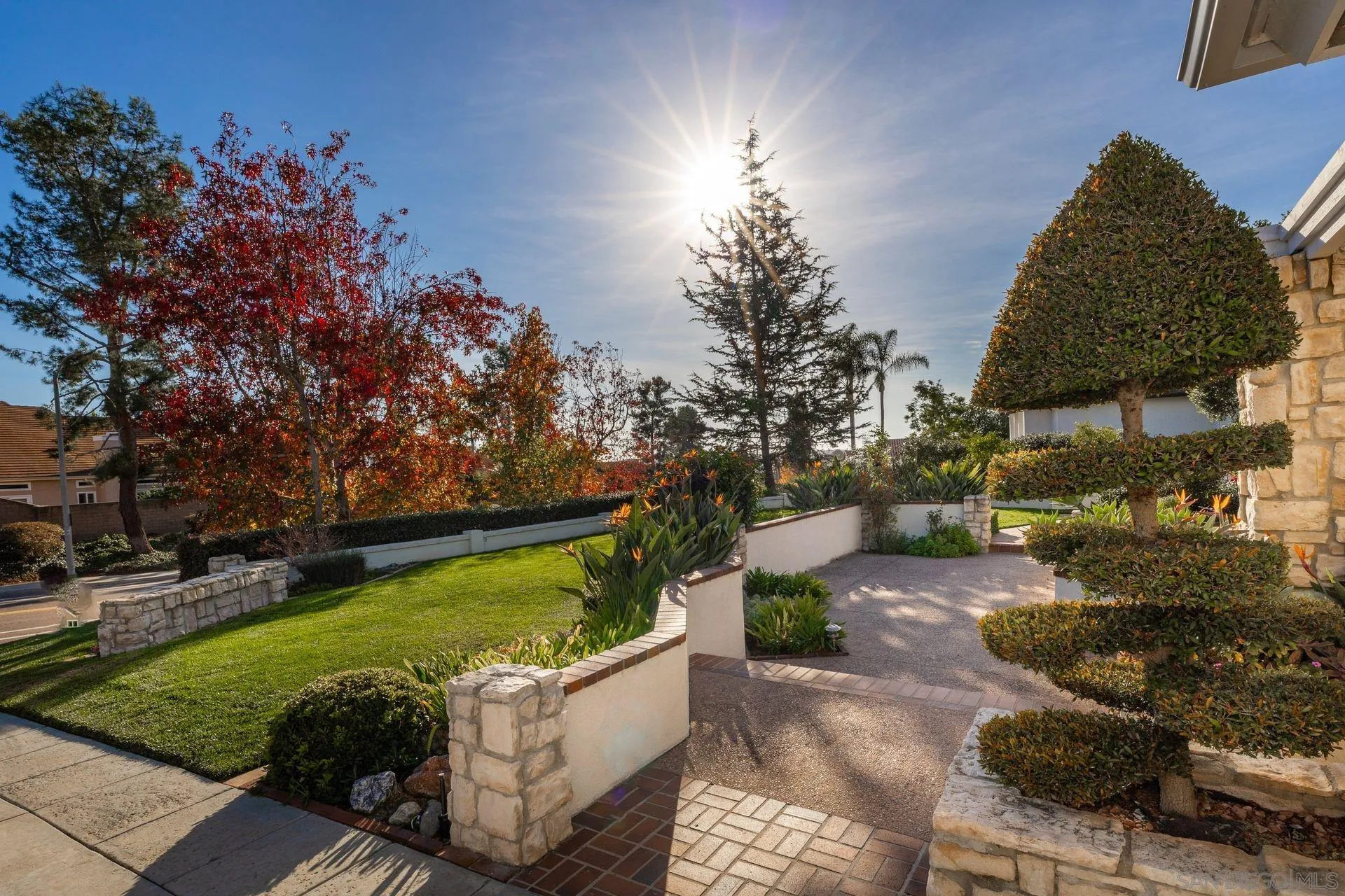 https://cdn.realtyfeed.com/cdn/127/260020586/99cd0ecccbea564fd72c0a943e6846b2.webp