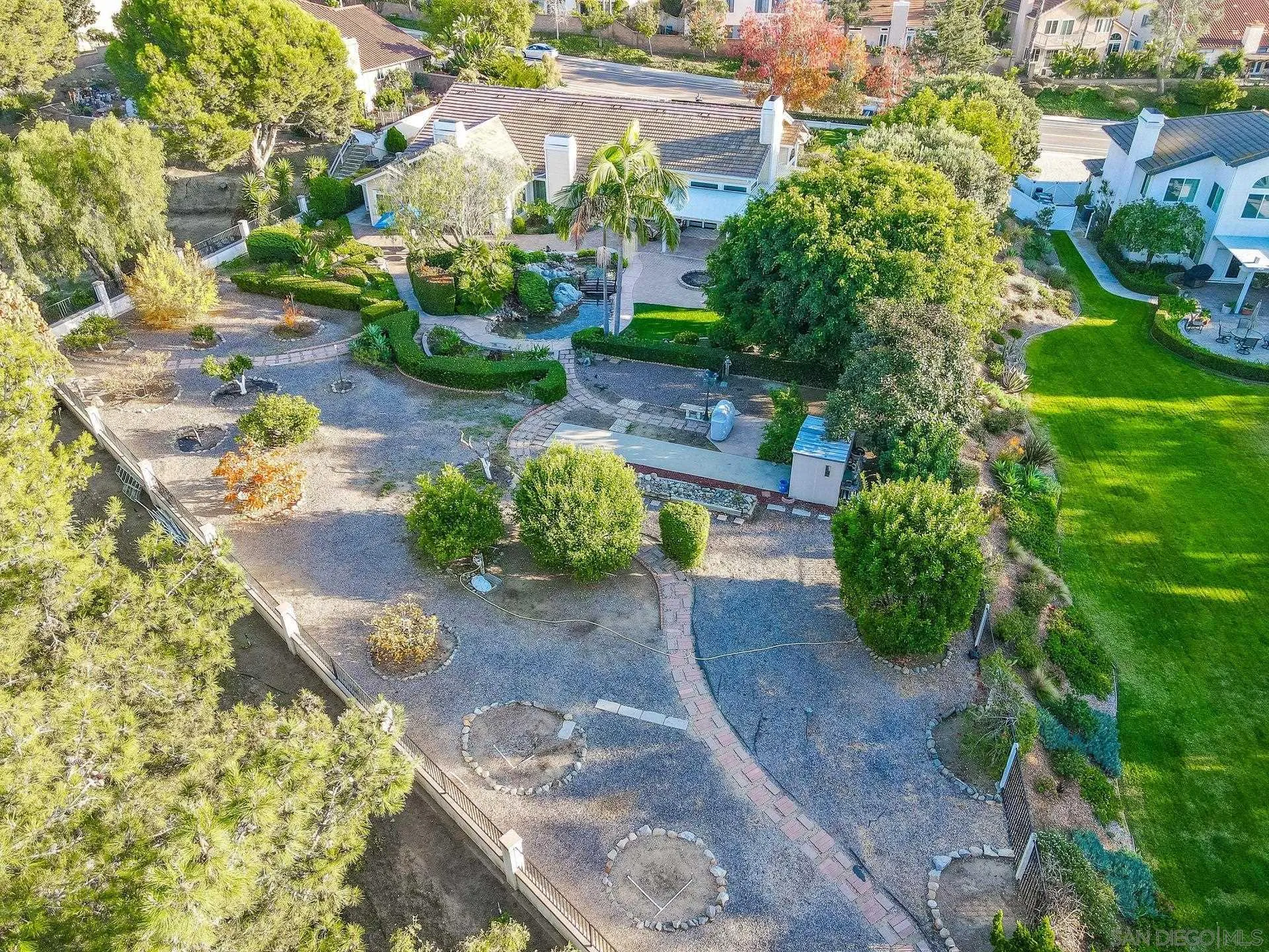 https://cdn.realtyfeed.com/cdn/127/260020586/b0e2003b78bfef59fcda3f797e0fff4a.webp