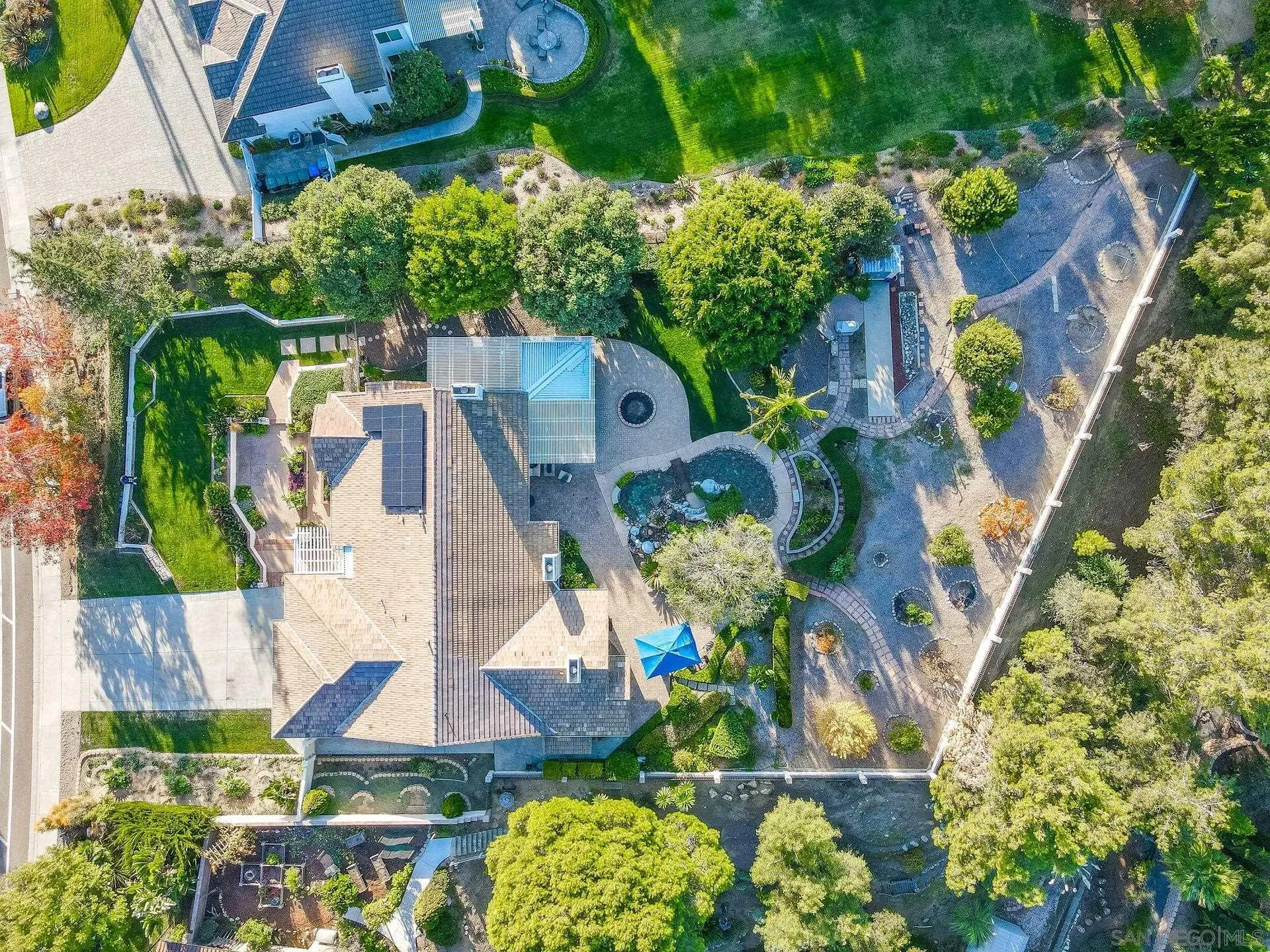 https://cdn.realtyfeed.com/cdn/127/260020586/f3f87b3341c0cc2d42cbba08f4b724bf.webp