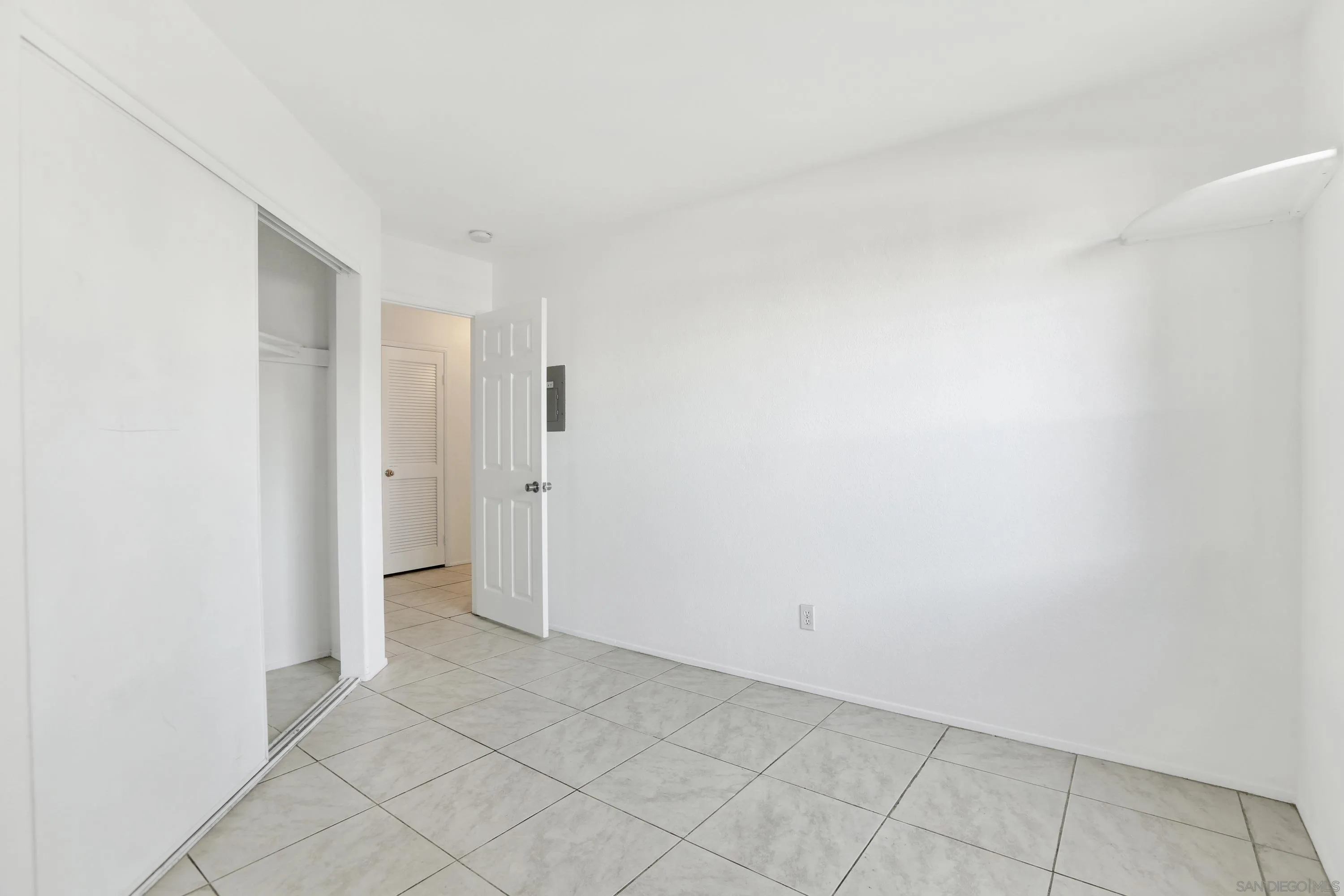 Photo #21: 260020589 Listing: Photo #21