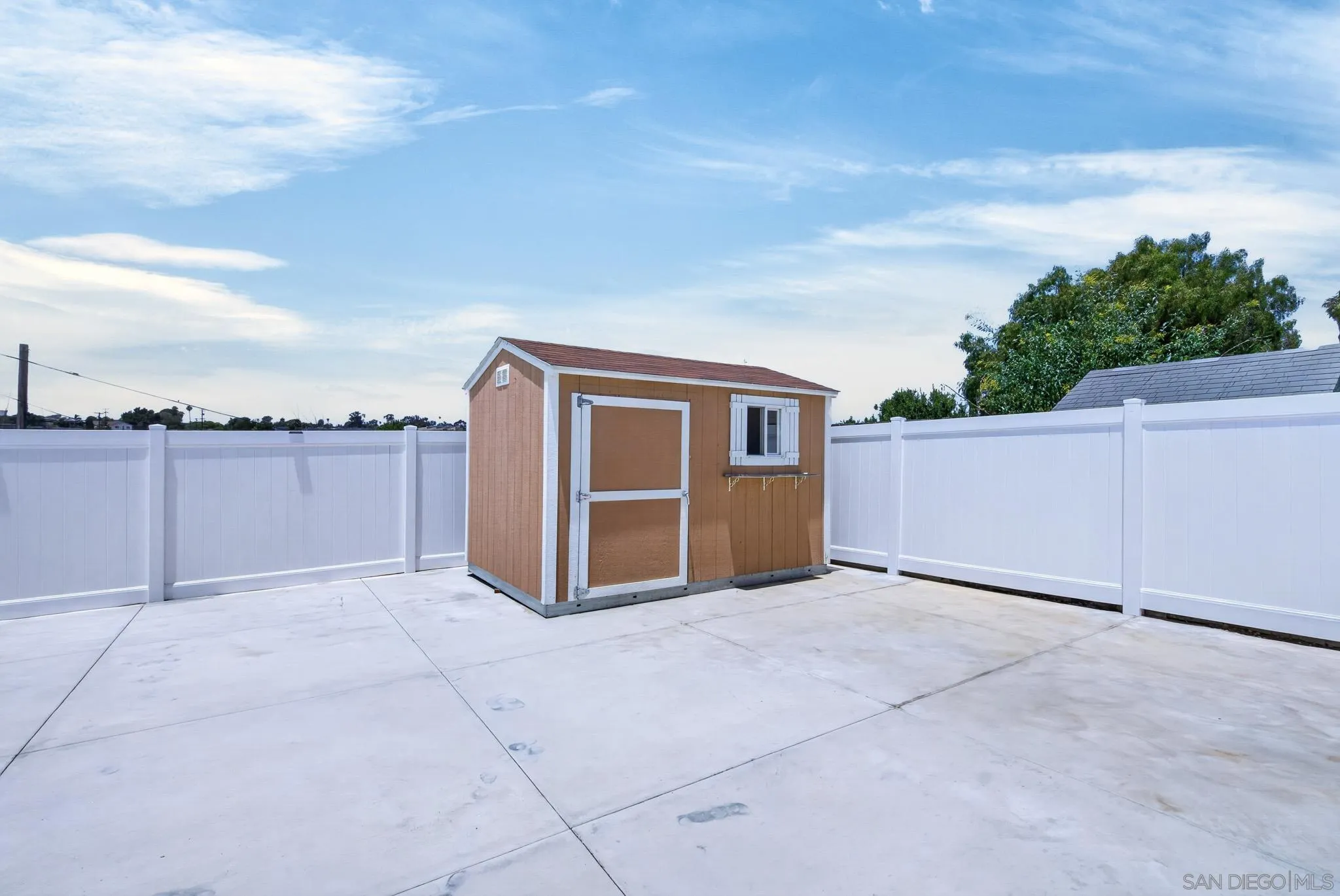 https://cdn.realtyfeed.com/cdn/127/260020593/02ac50ba6b2b76d1e570ff9ba0b808dd.webp