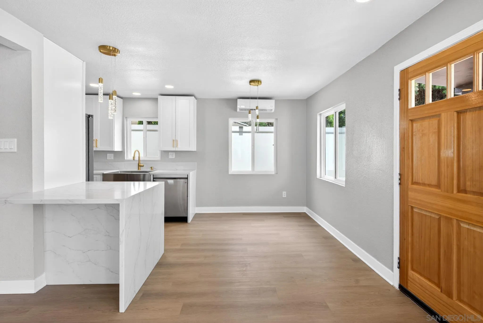 https://cdn.realtyfeed.com/cdn/127/260020593/06777af12980da3a4b5207a368596bb8.webp