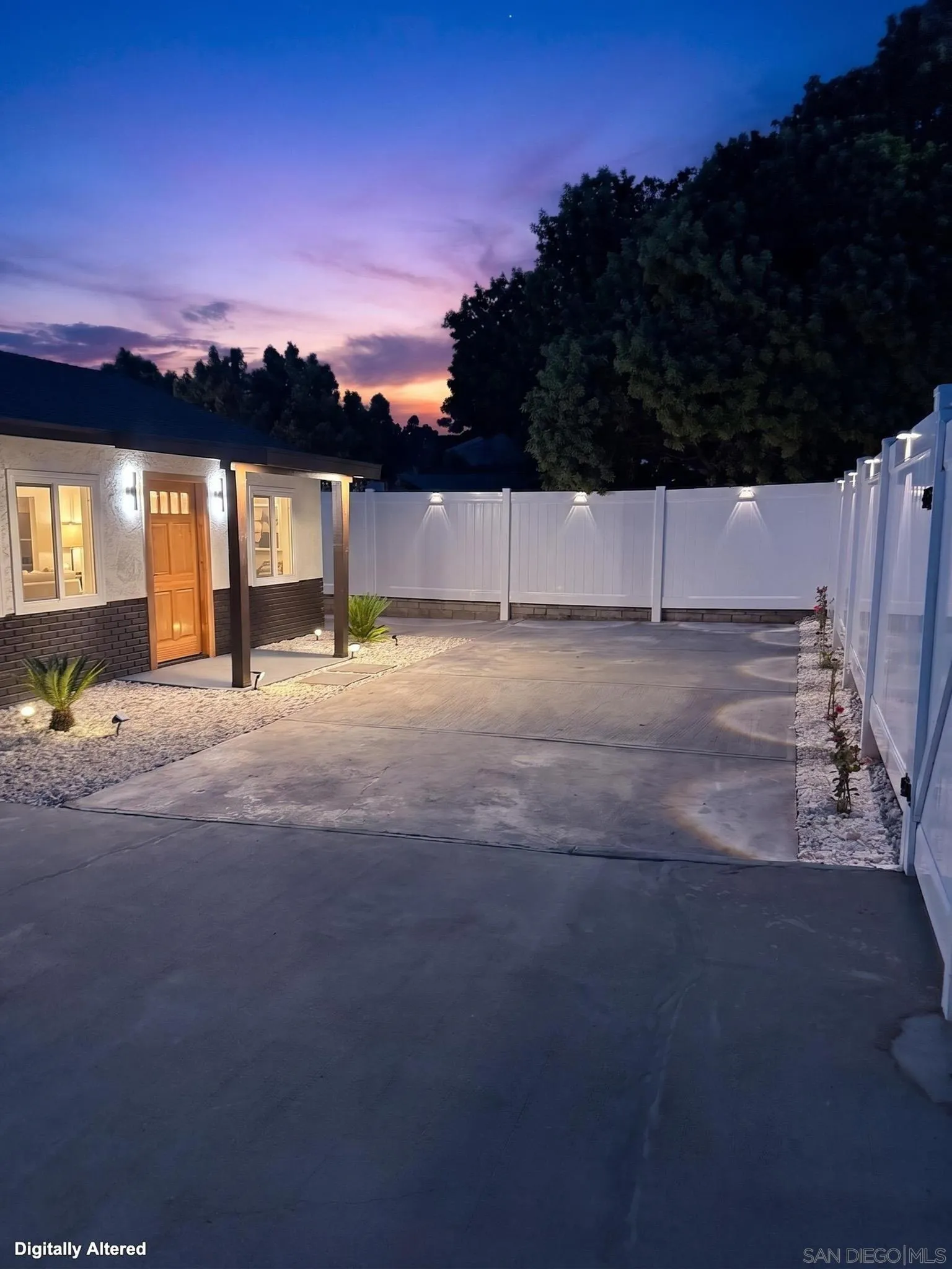 https://cdn.realtyfeed.com/cdn/127/260020593/13945def4b9d11bdd06af93fa96e802b.webp