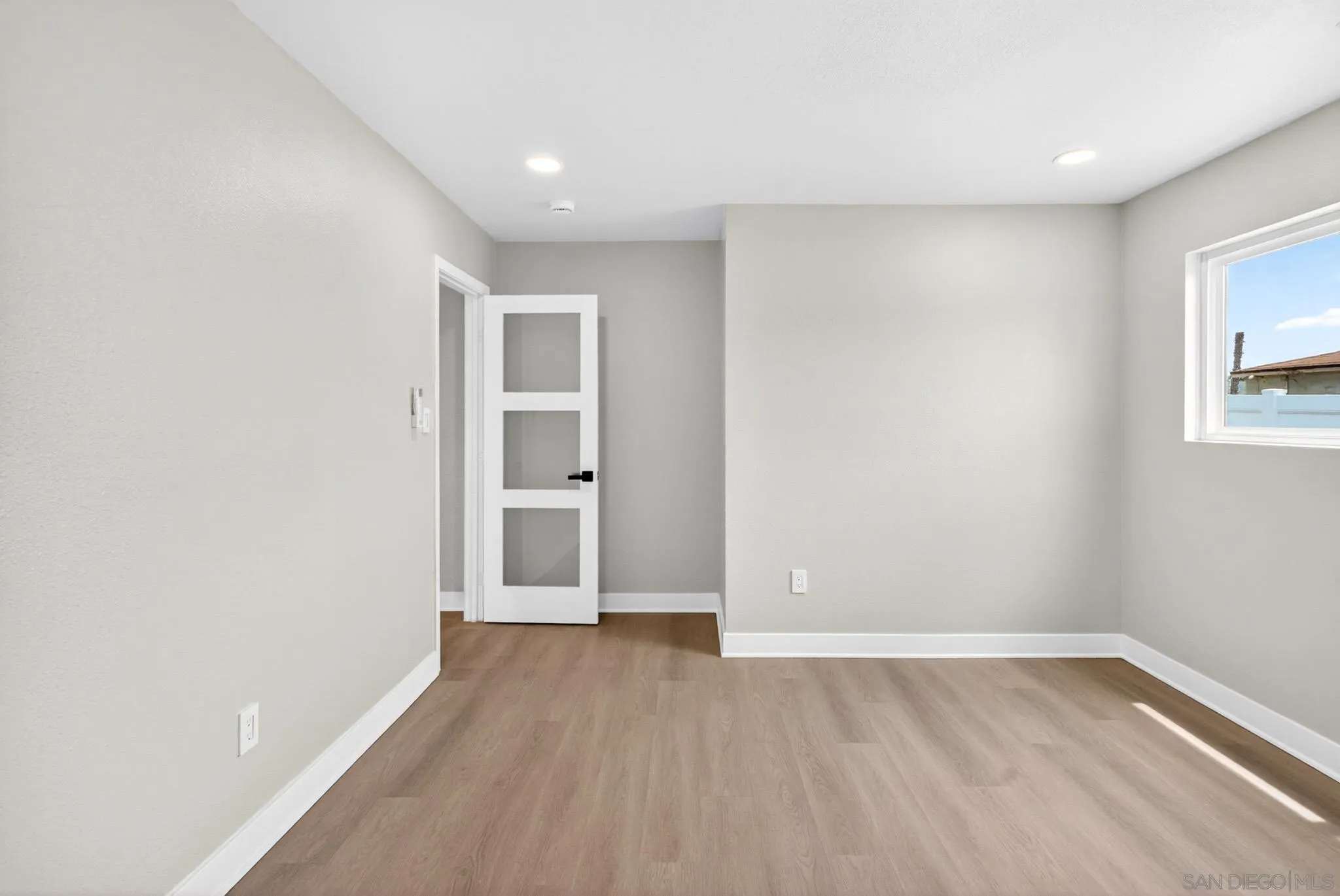 https://cdn.realtyfeed.com/cdn/127/260020593/7be0115db3c30da7acbbd9c4d07caaec.webp