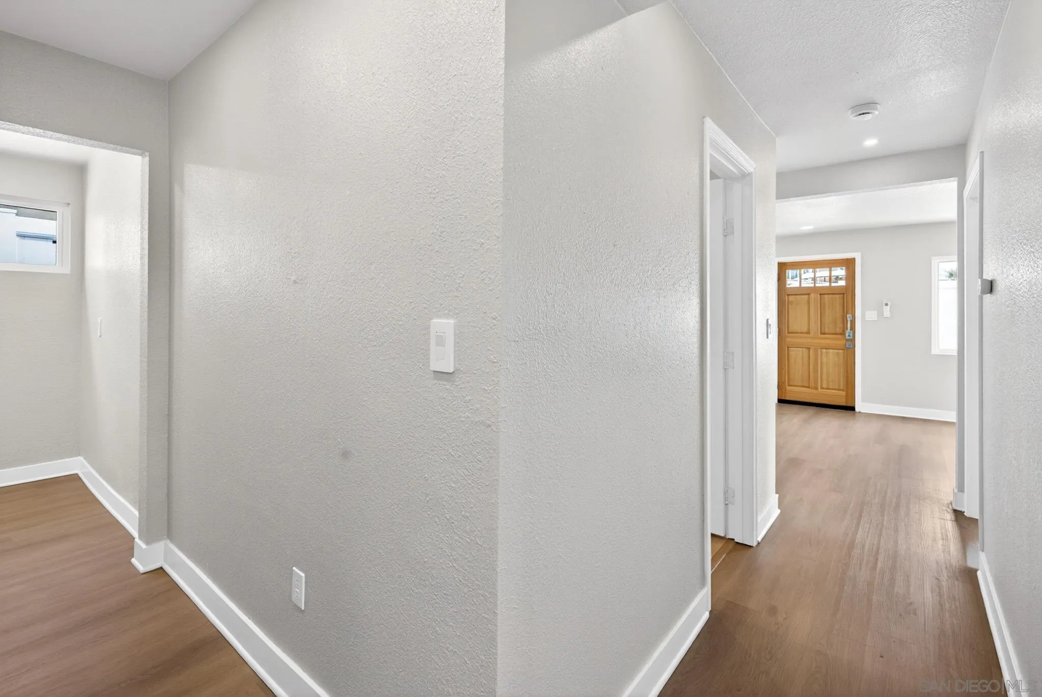 https://cdn.realtyfeed.com/cdn/127/260020593/94194d9f6d4793abef6234af54072f8f.webp