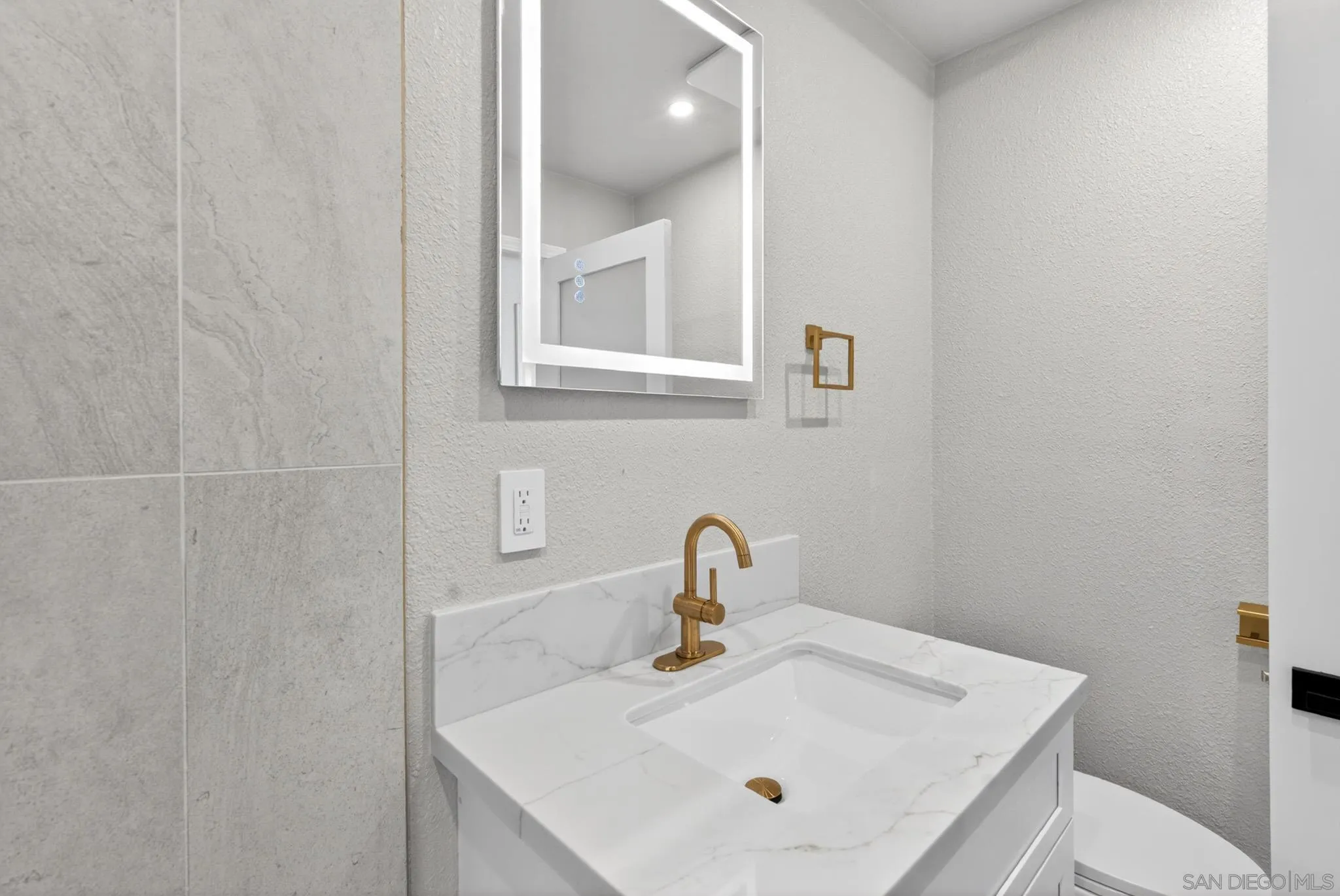 https://cdn.realtyfeed.com/cdn/127/260020593/fb88efa4d829dc8f8f3c102afdc7b51a.webp