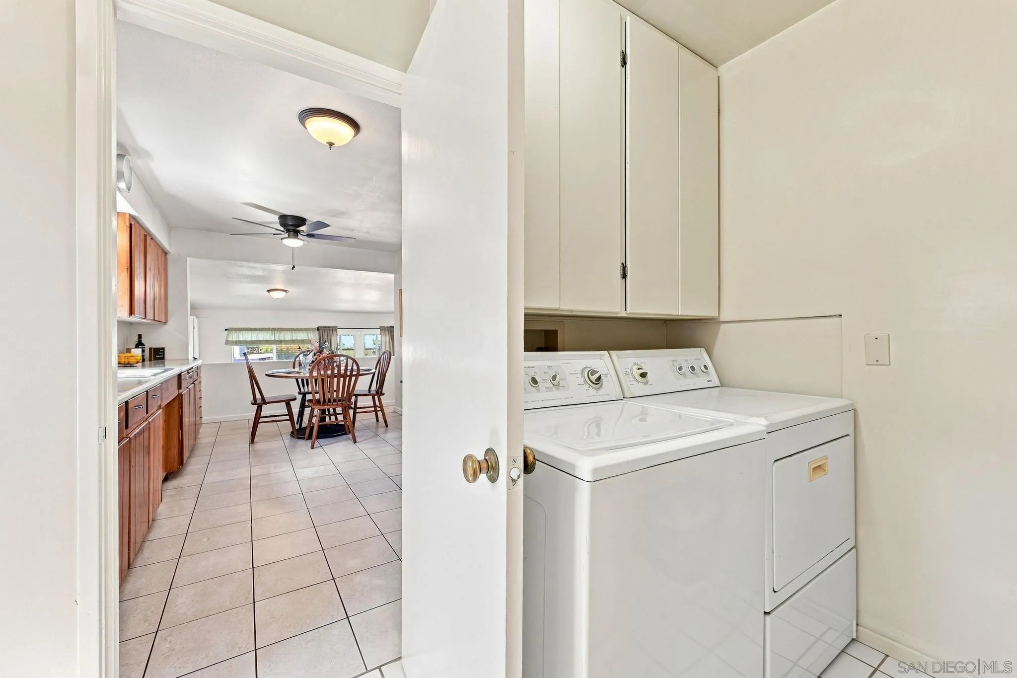 https://cdn.realtyfeed.com/cdn/127/260020595/2aa1879826bcaadd2d3fd0561149a6a4.webp