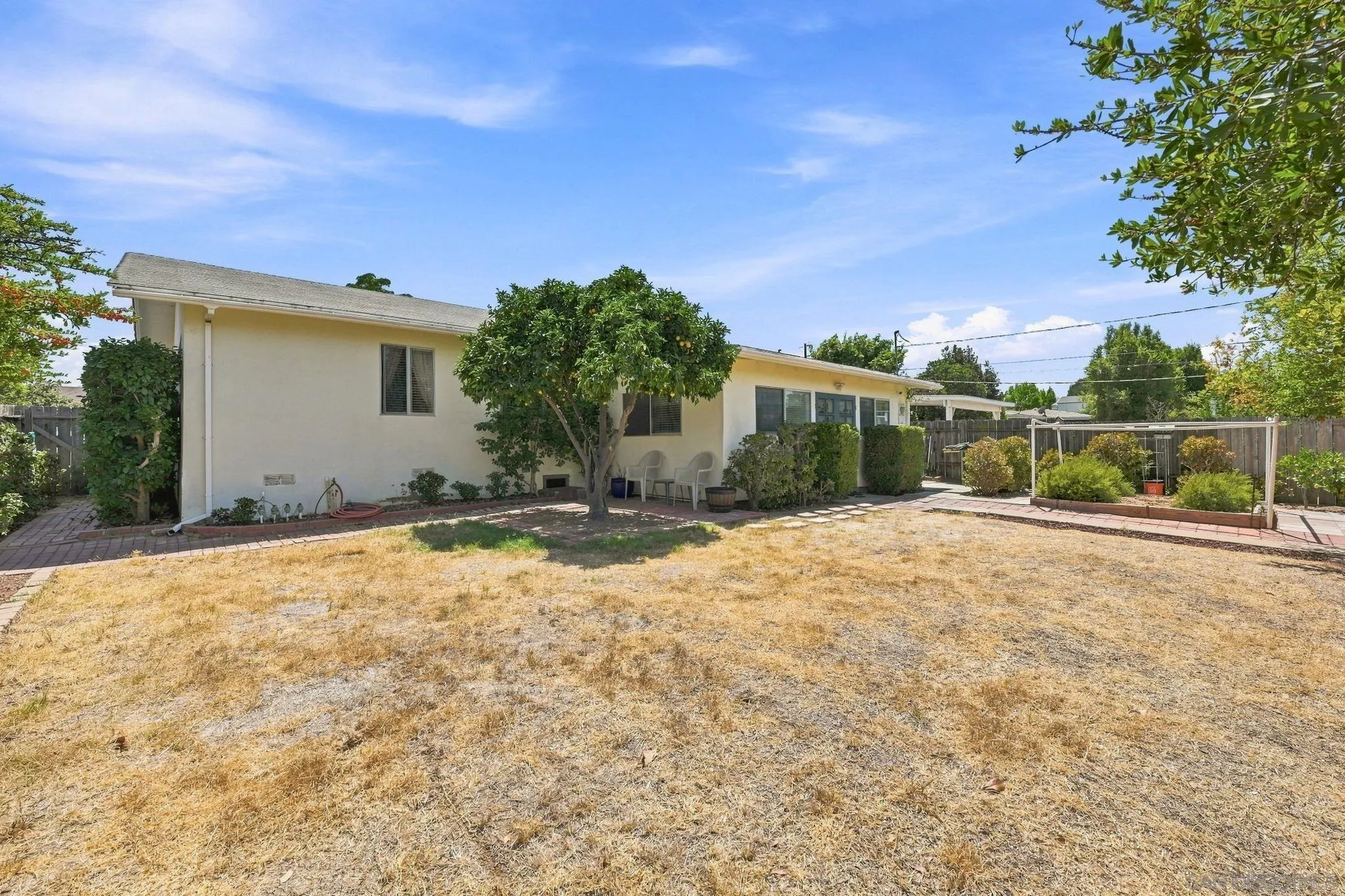 https://cdn.realtyfeed.com/cdn/127/260020595/cf0b024ba4aaa1f212aff9165a369816.webp
