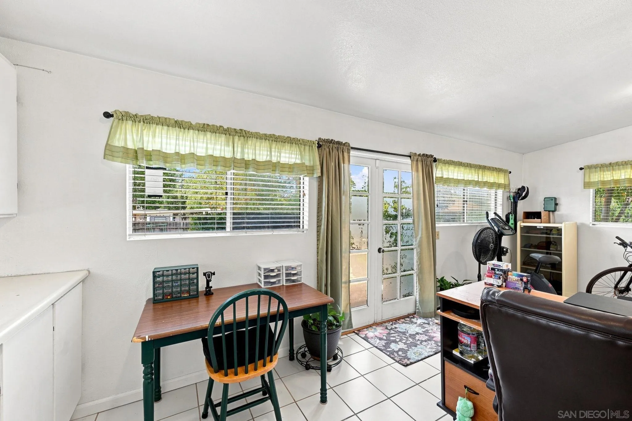 https://cdn.realtyfeed.com/cdn/127/260020595/df8e1aa4a4057e5221d4f0798082127d.webp