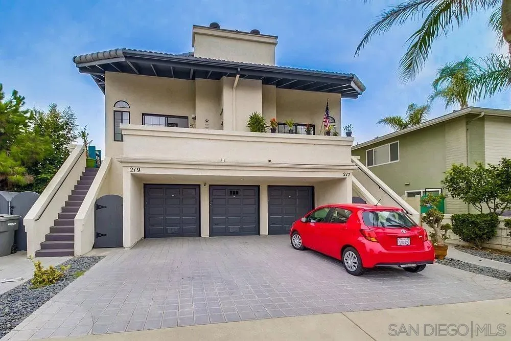 213 Elm Avenue, Imperial Beach, CA 91932 - Photo 2 of 12, Imperial Beach, CA