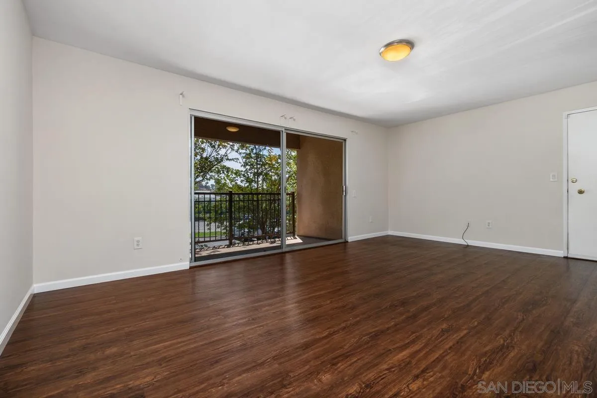 Photo #11: 260020599 Listing: Photo #11