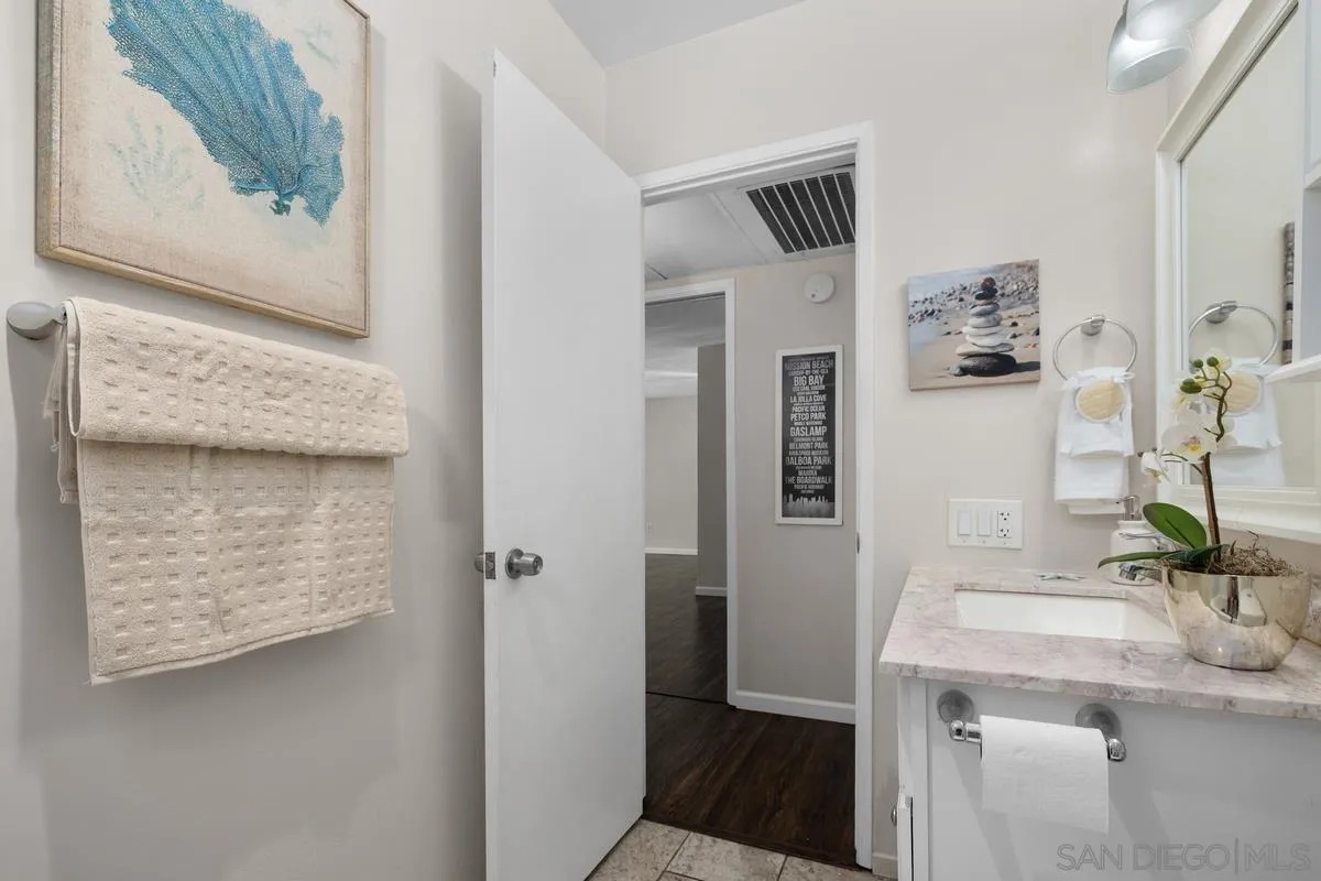 https://cdn.realtyfeed.com/cdn/127/260020599/9942ed22447a1292c58fc22e11271ada.webp