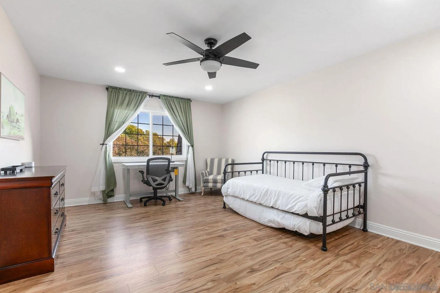 https://cdn.realtyfeed.com/cdn/127/2600206/0591f27723b19153d38567733a2b1eaf.webp