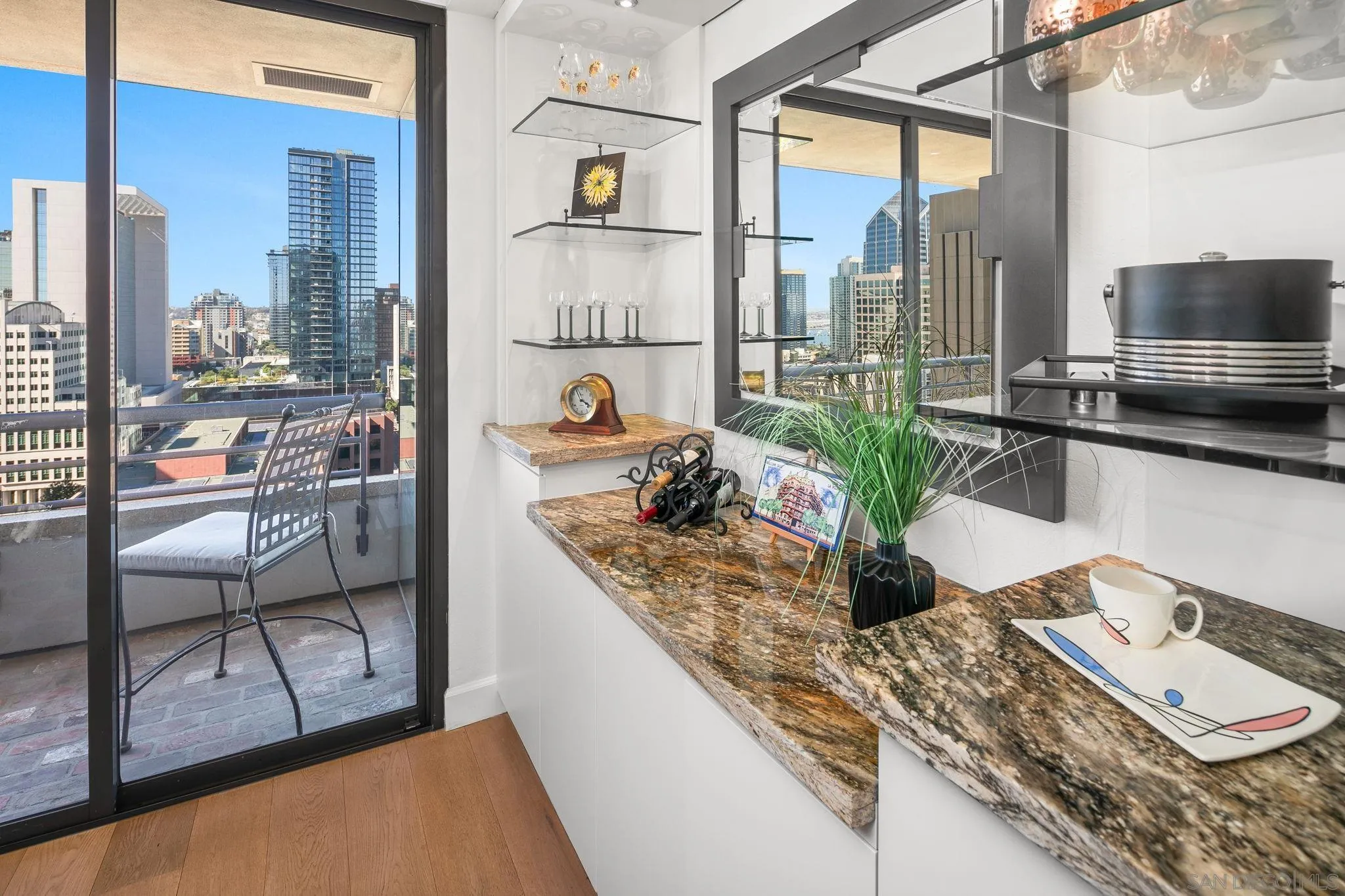 https://cdn.realtyfeed.com/cdn/127/260020600/1433b628e0ccca48da4505077ae36e72.webp