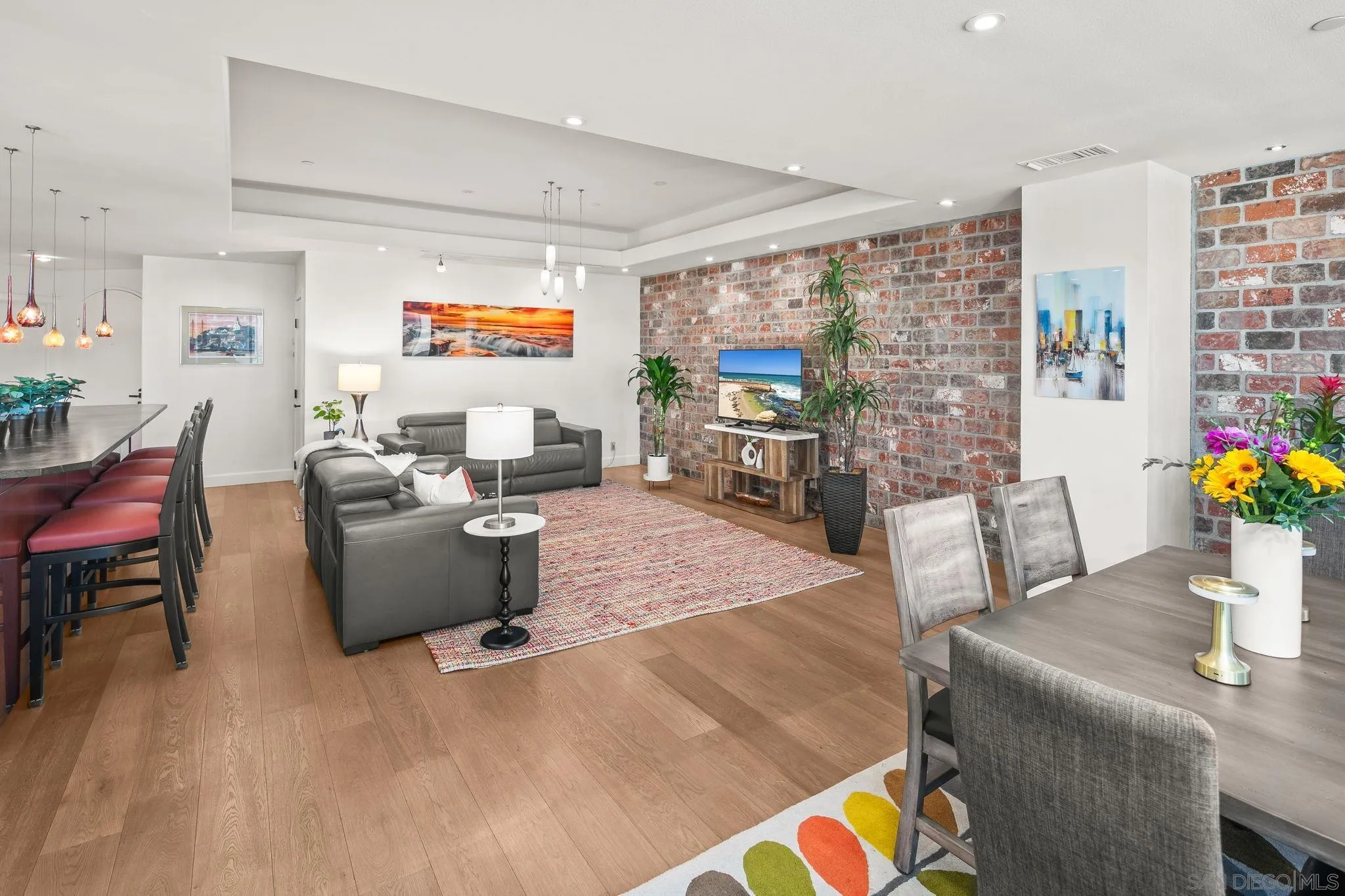 https://cdn.realtyfeed.com/cdn/127/260020600/d30937f980e75e794e6a2ef1d3678364.webp