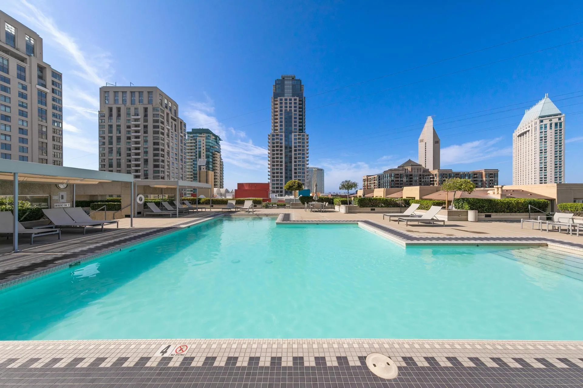 https://cdn.realtyfeed.com/cdn/127/260020600/e25c7ccc5037ee02d330371d8e6ec5ee.webp