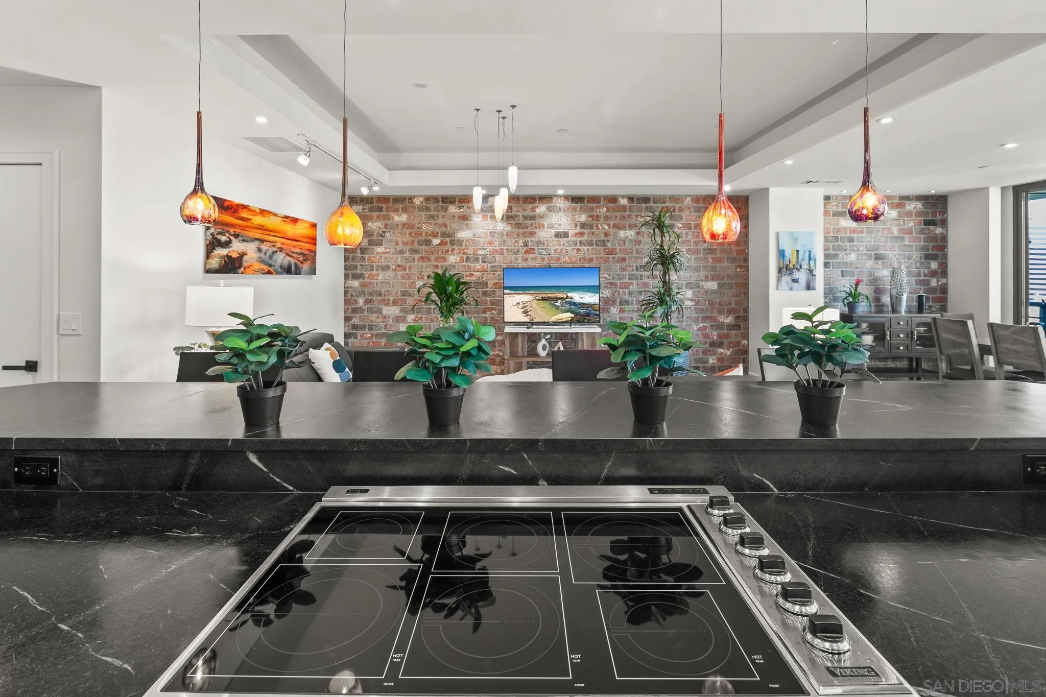 https://cdn.realtyfeed.com/cdn/127/260020600/ed23df033a9933dffe4259d60e211749.webp