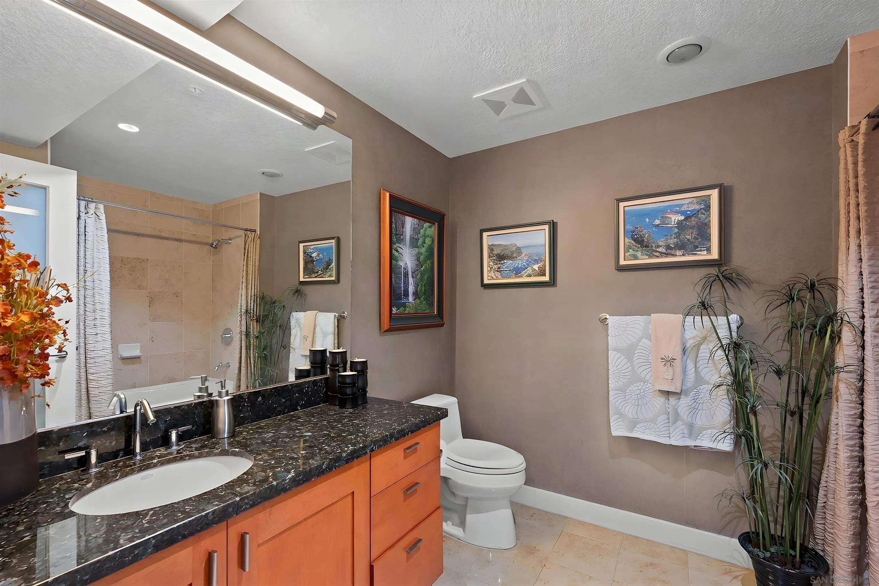 https://cdn.realtyfeed.com/cdn/127/260020602/2baab68179726beaf3be0d98a4d3f172.webp