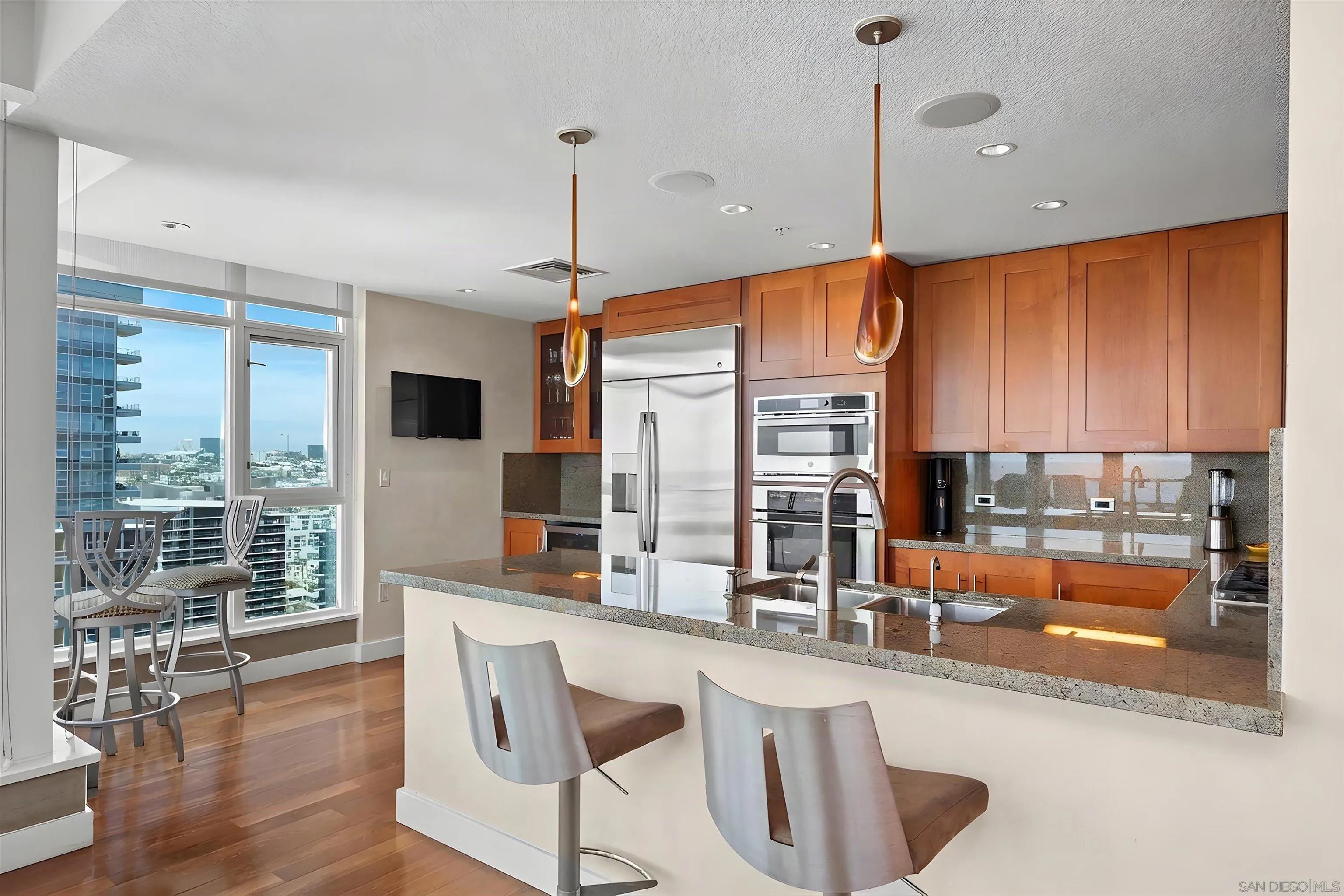 https://cdn.realtyfeed.com/cdn/127/260020602/4bebffad1cb20e8e09e68dd819b777ca.webp
