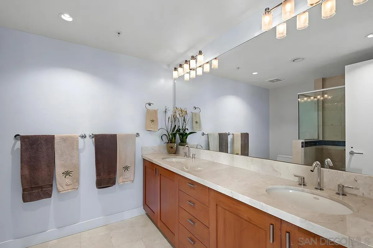 https://cdn.realtyfeed.com/cdn/127/260020602/7c4064be0dc1d33c56fc4d794e4345a3.webp