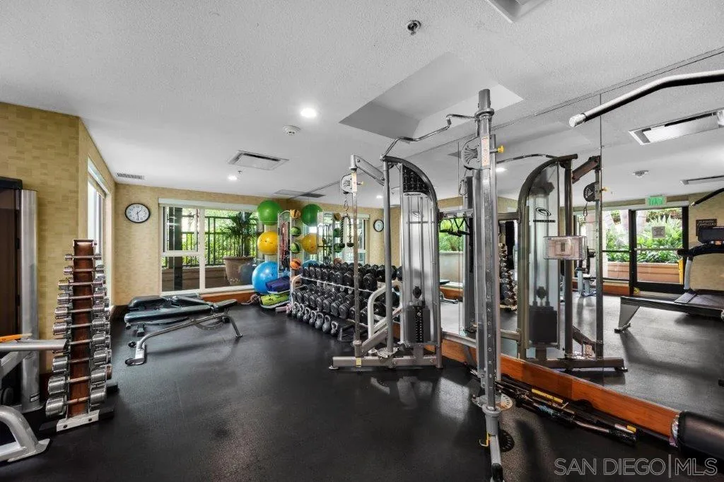 https://cdn.realtyfeed.com/cdn/127/260020602/a1fe29d3ba35b57621872d6733272495.webp